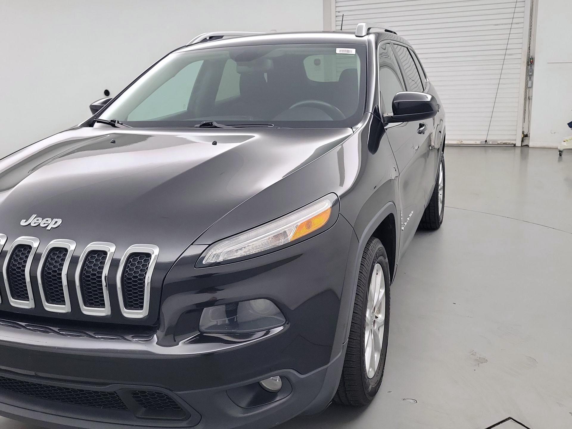 Thumbnail: 2015 Jeep Cherokee - 3
