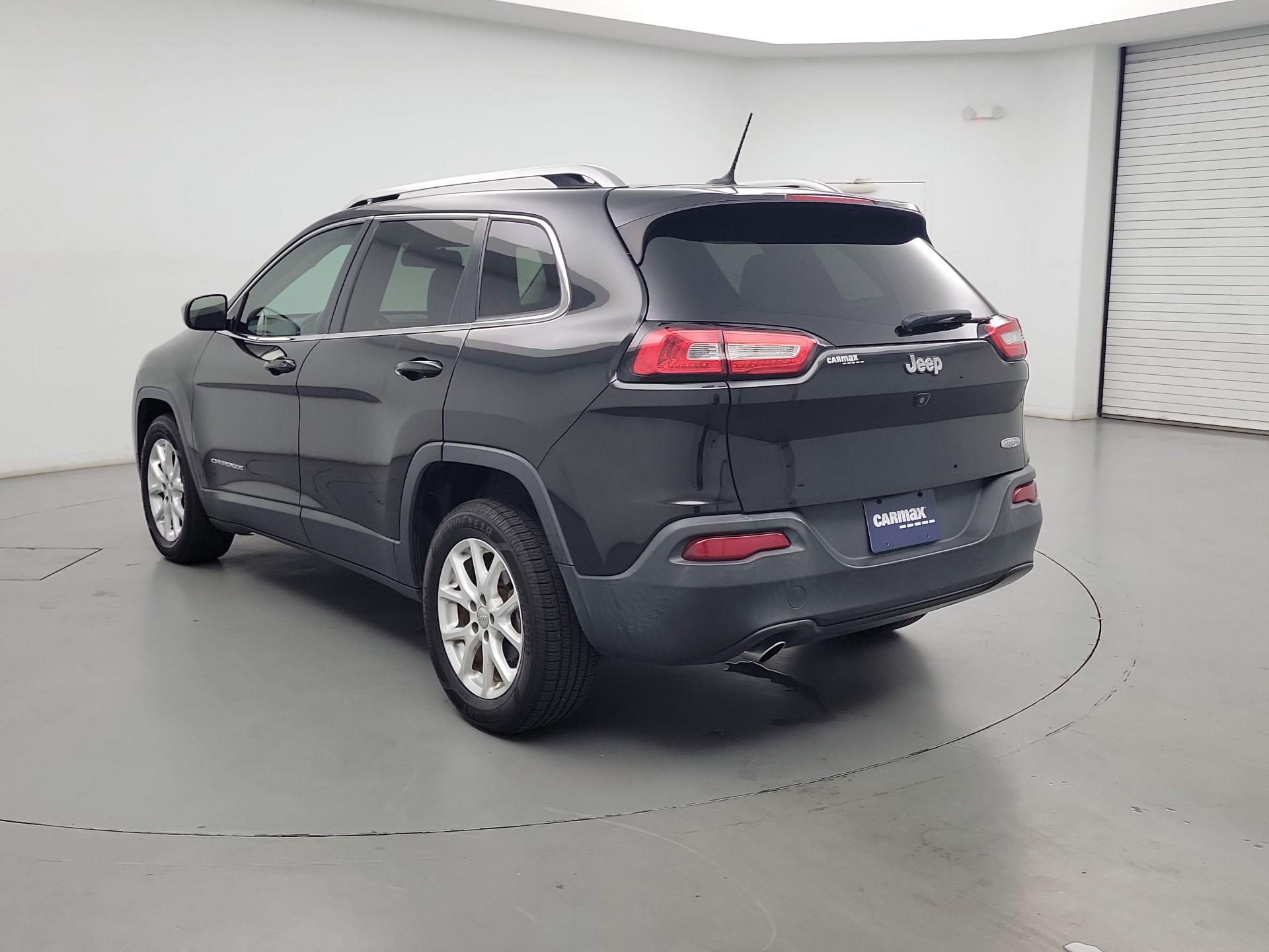 Thumbnail: 2015 Jeep Cherokee - 7