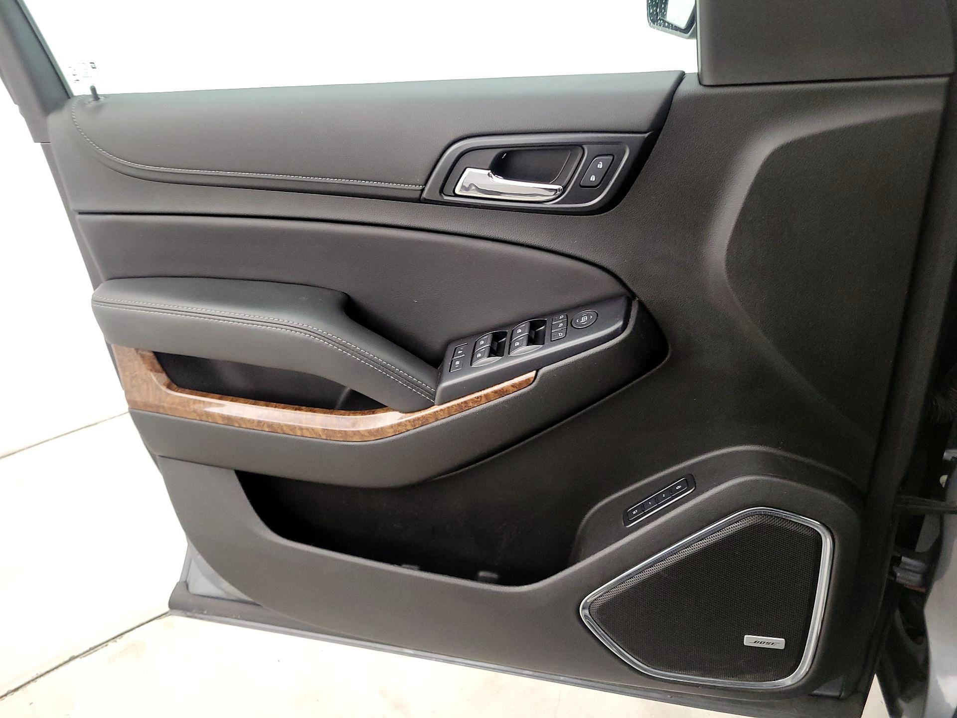 Thumbnail: 2019 Chevrolet Tahoe - 12