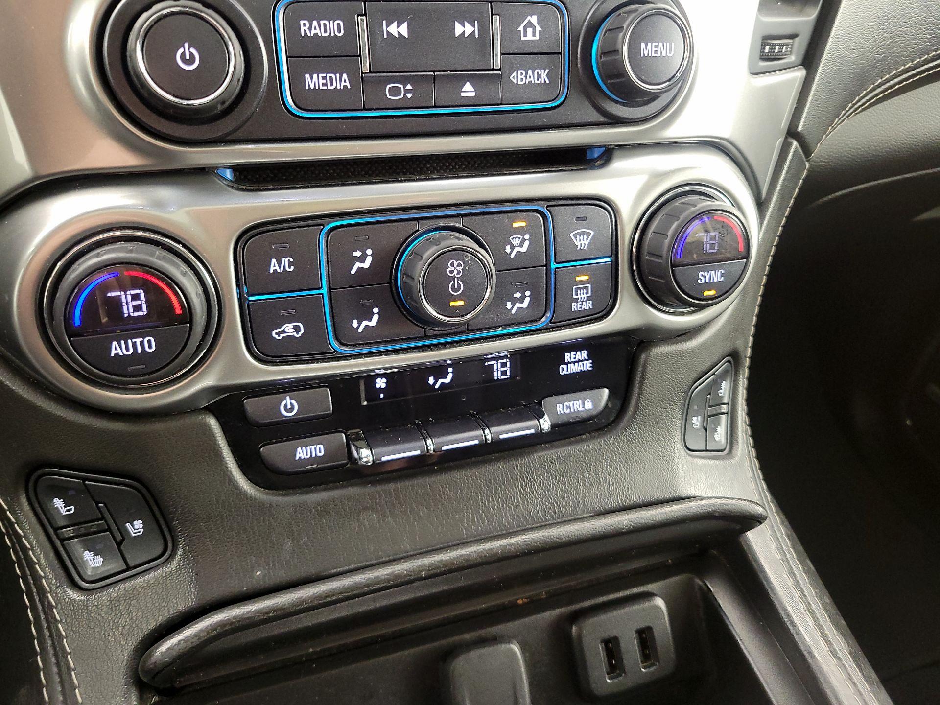 Thumbnail: 2019 Chevrolet Tahoe - 17