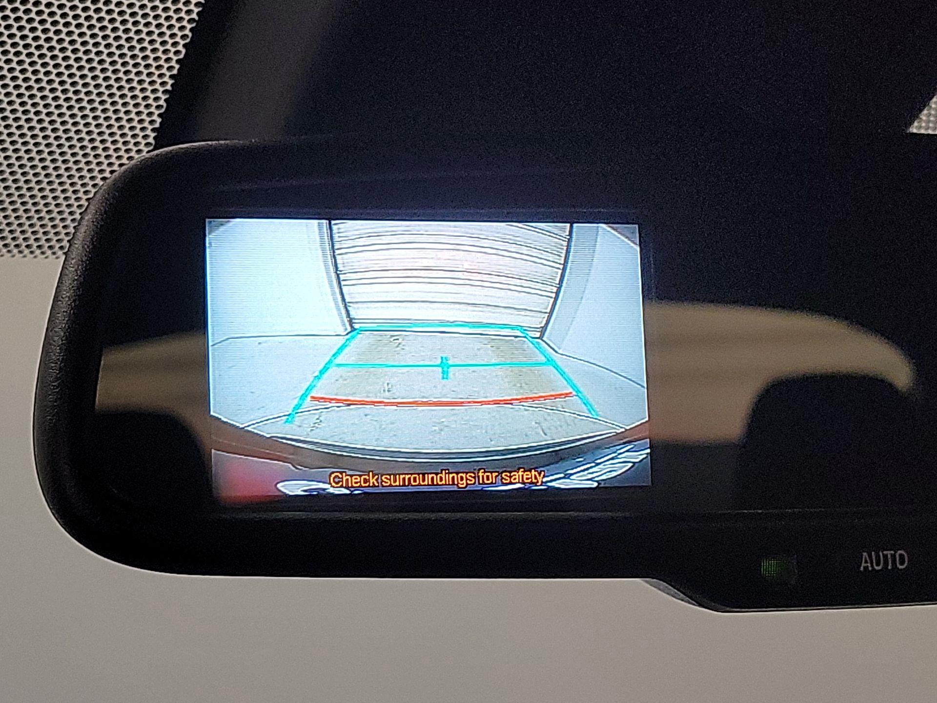 Thumbnail: 2018 Toyota C-HR - 14