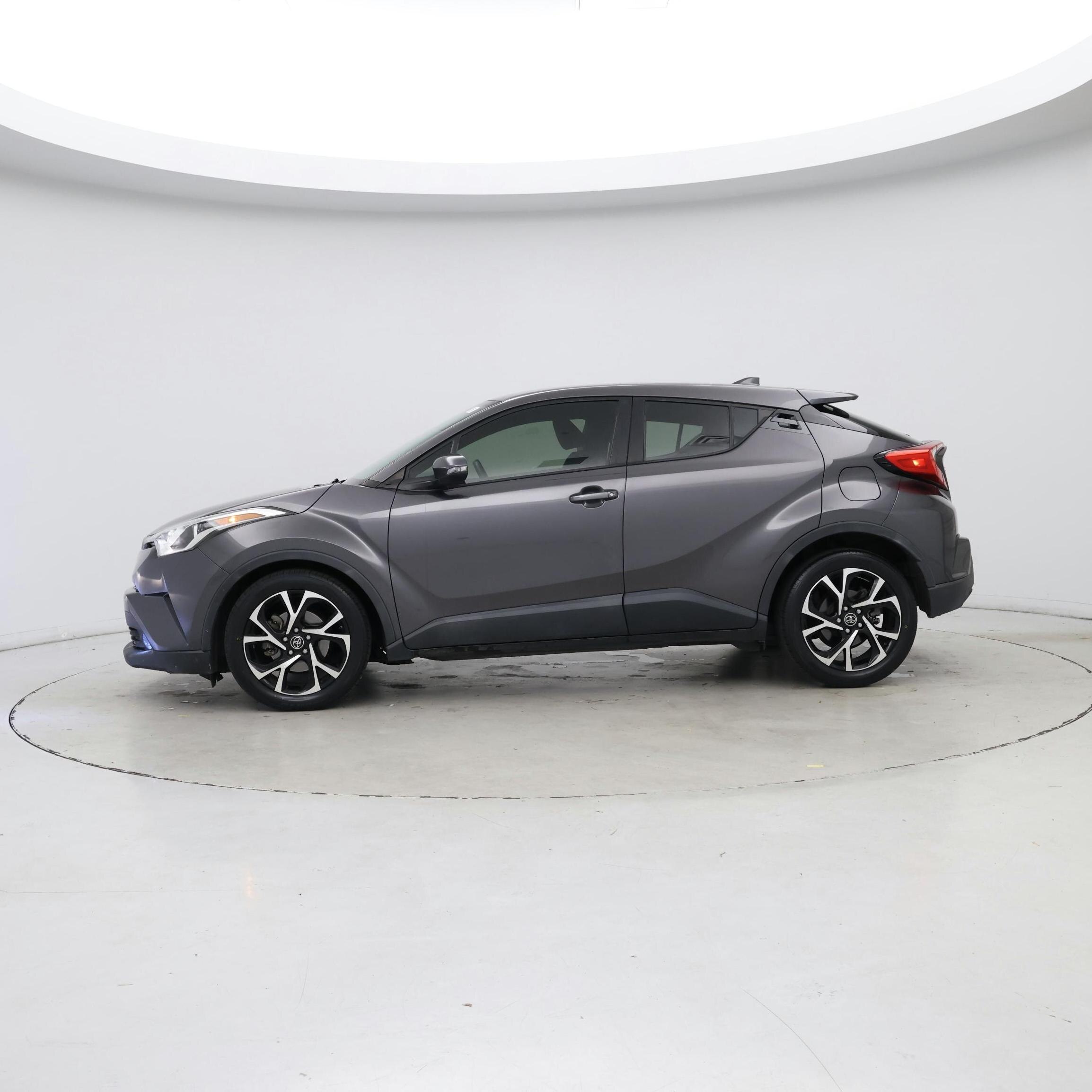 Thumbnail: 2018 Toyota C-HR - 3
