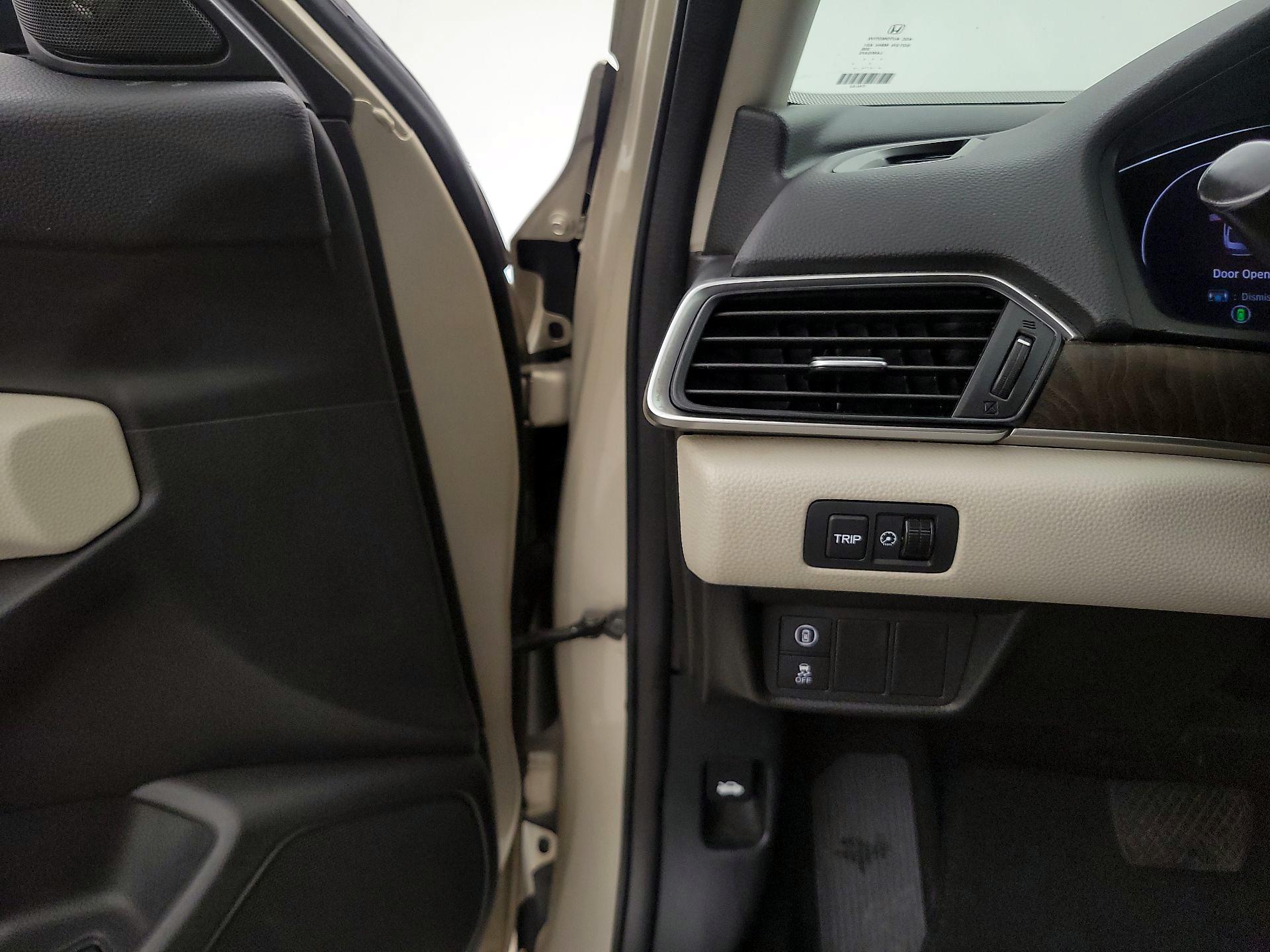 Thumbnail: 2018 Honda Accord - 13