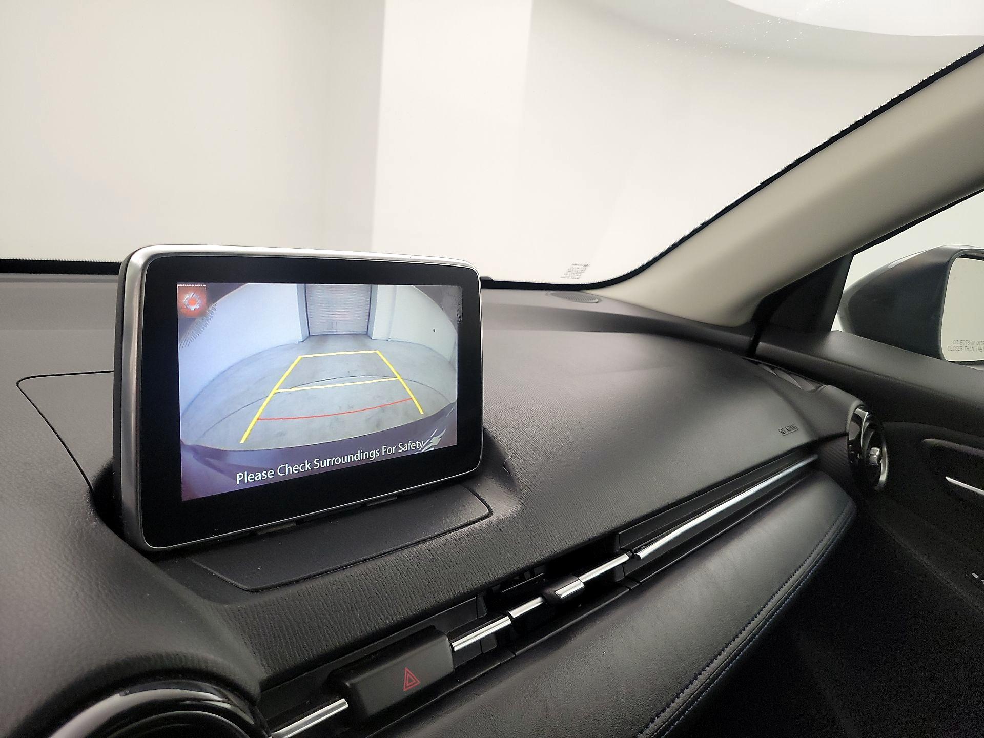 Thumbnail: 2017 Toyota Yaris iA - 14