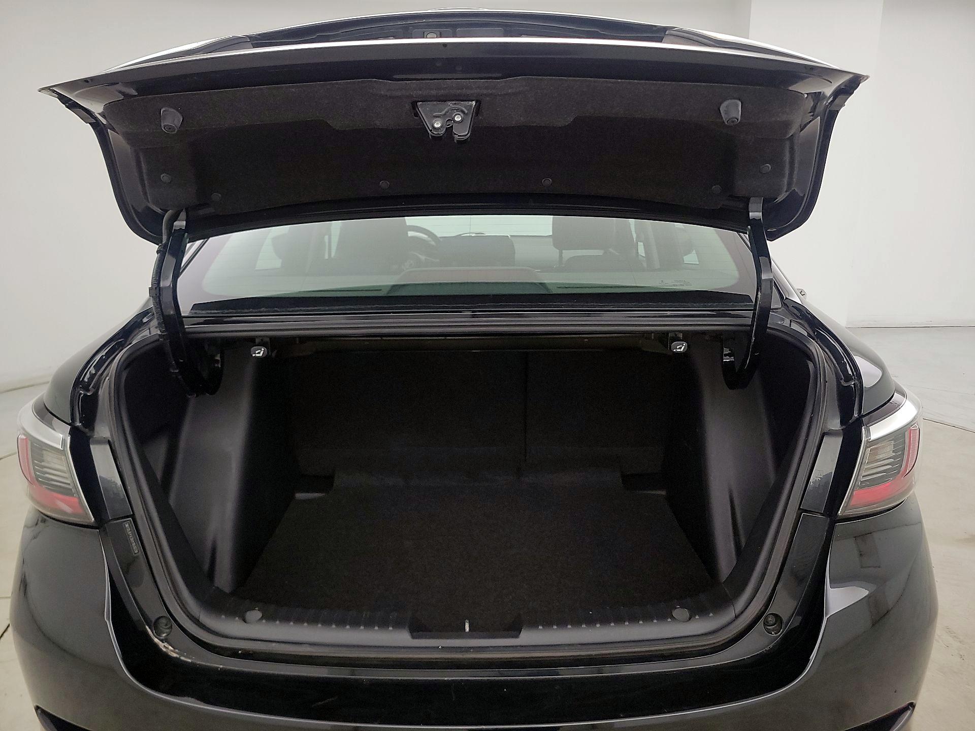 Thumbnail: 2017 Toyota Yaris iA - 20