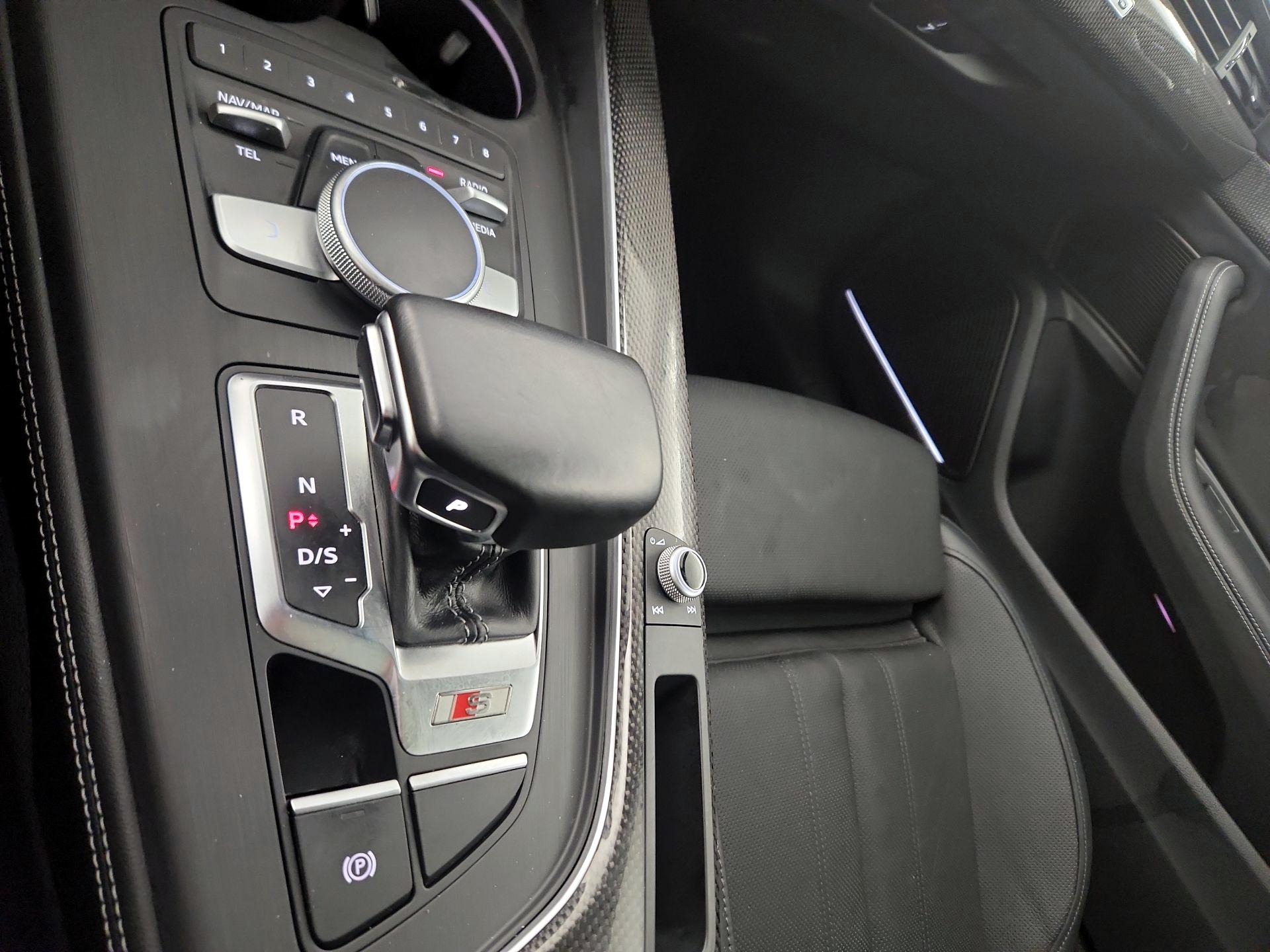 Thumbnail: 2018 Audi S5 - 16