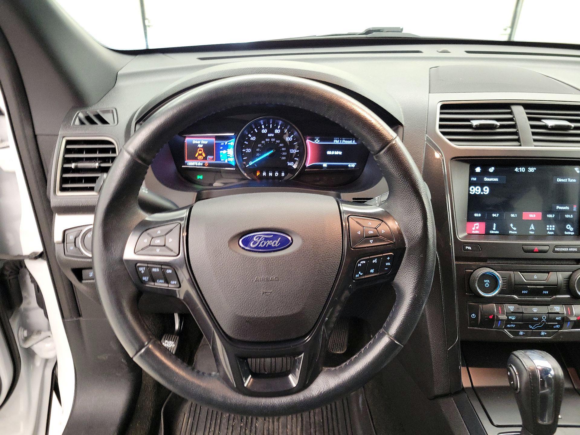 Thumbnail: 2018 Ford Explorer - 10