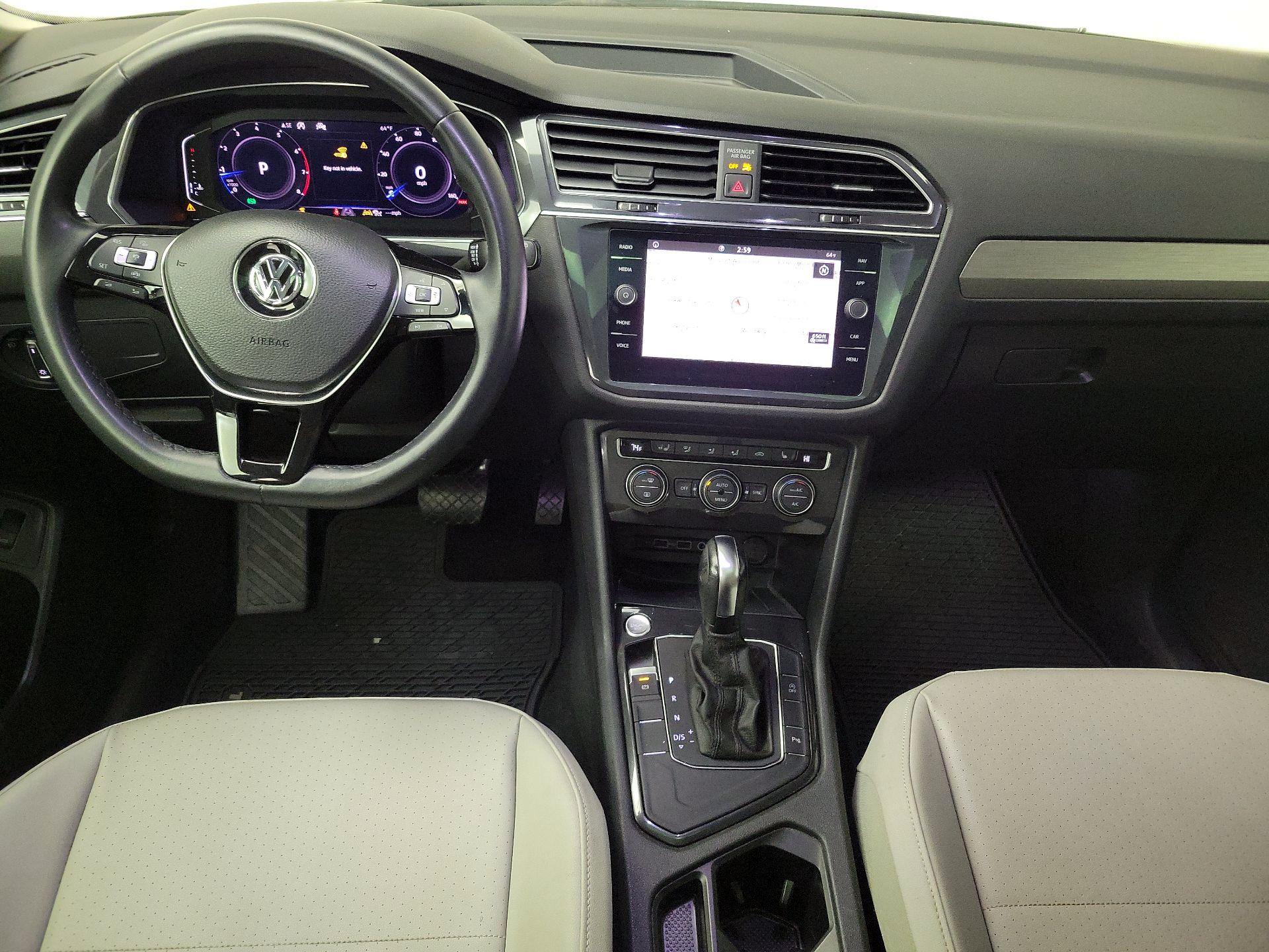 Thumbnail: 2020 Volkswagen Tiguan - 9