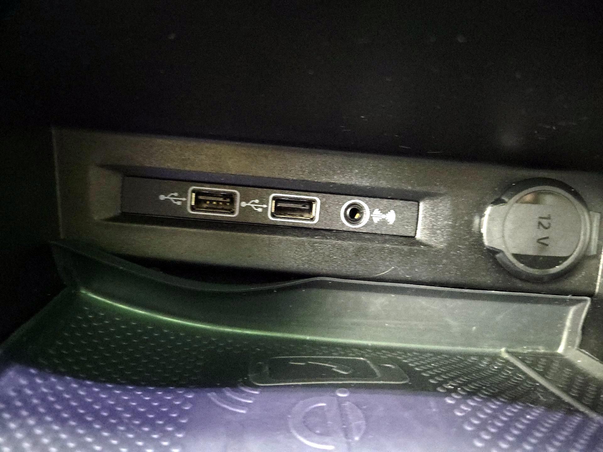 Thumbnail: 2020 Volkswagen Tiguan - 19