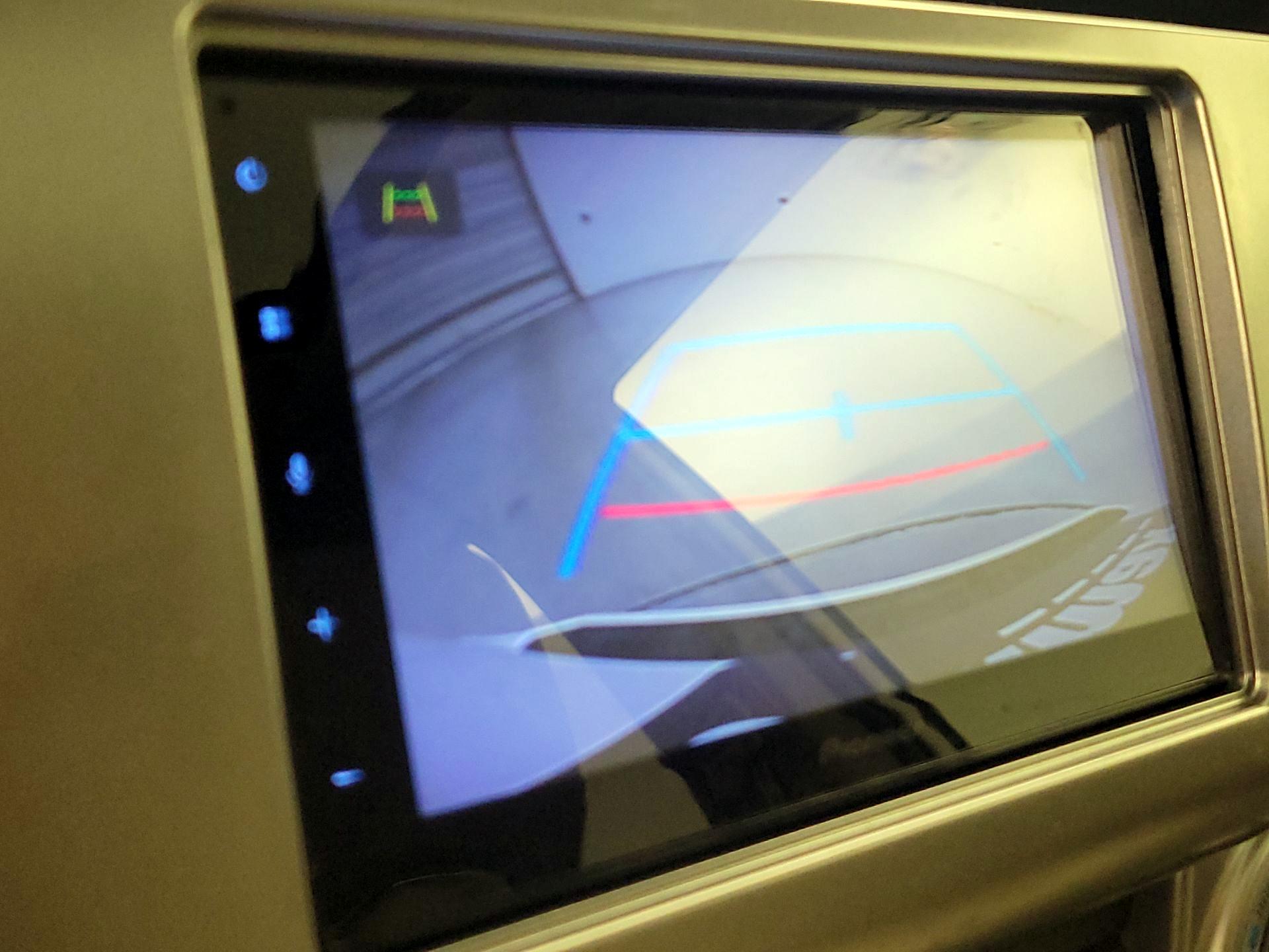 Thumbnail: 2019 Toyota 4Runner - 14