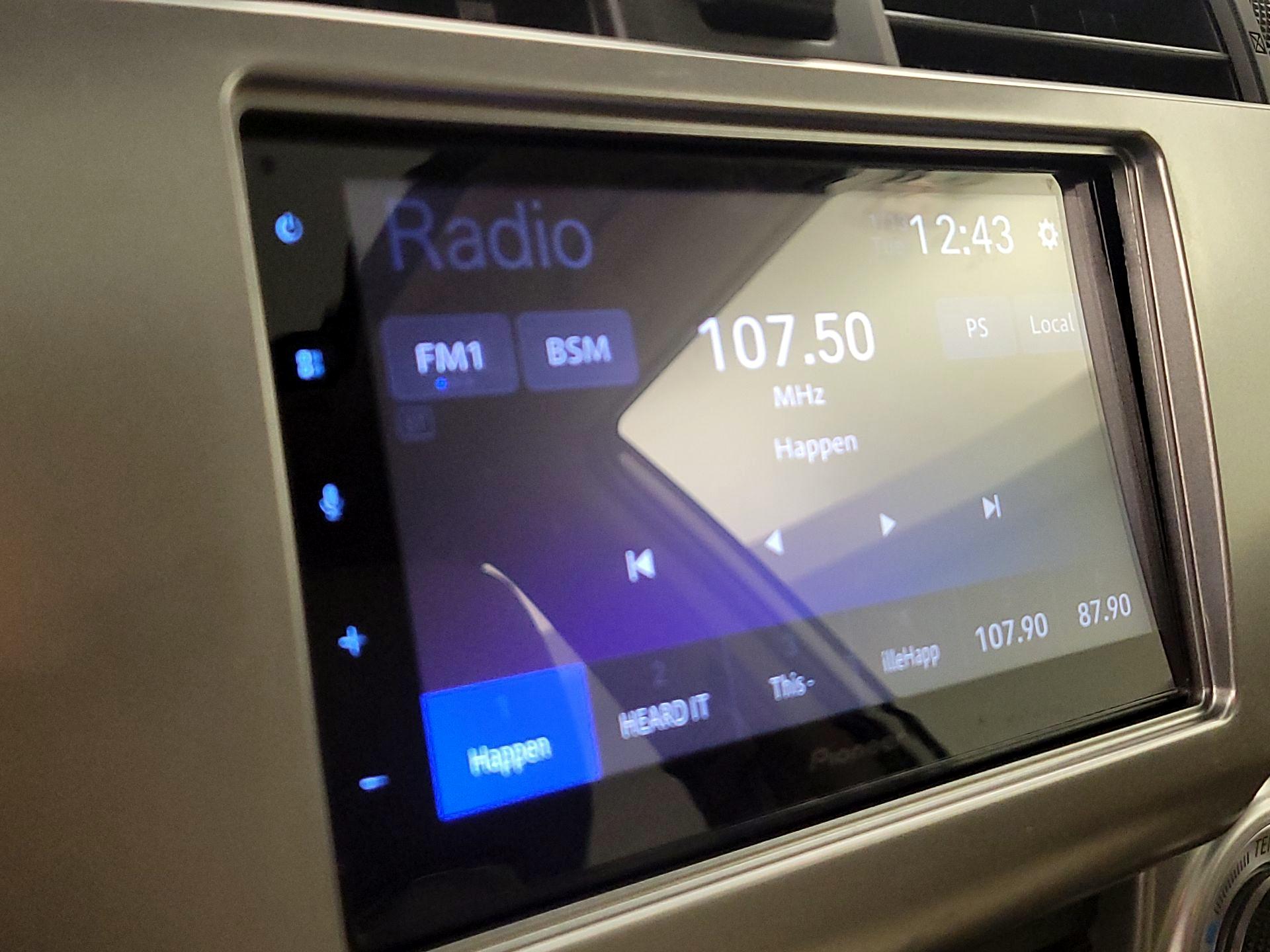 Thumbnail: 2019 Toyota 4Runner - 15