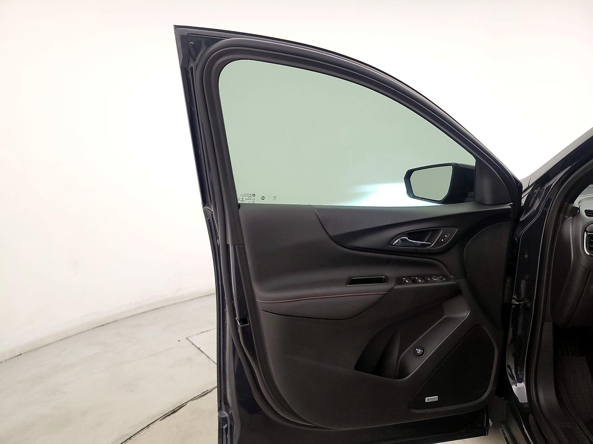 Thumbnail: 2023 Chevrolet Equinox - 12