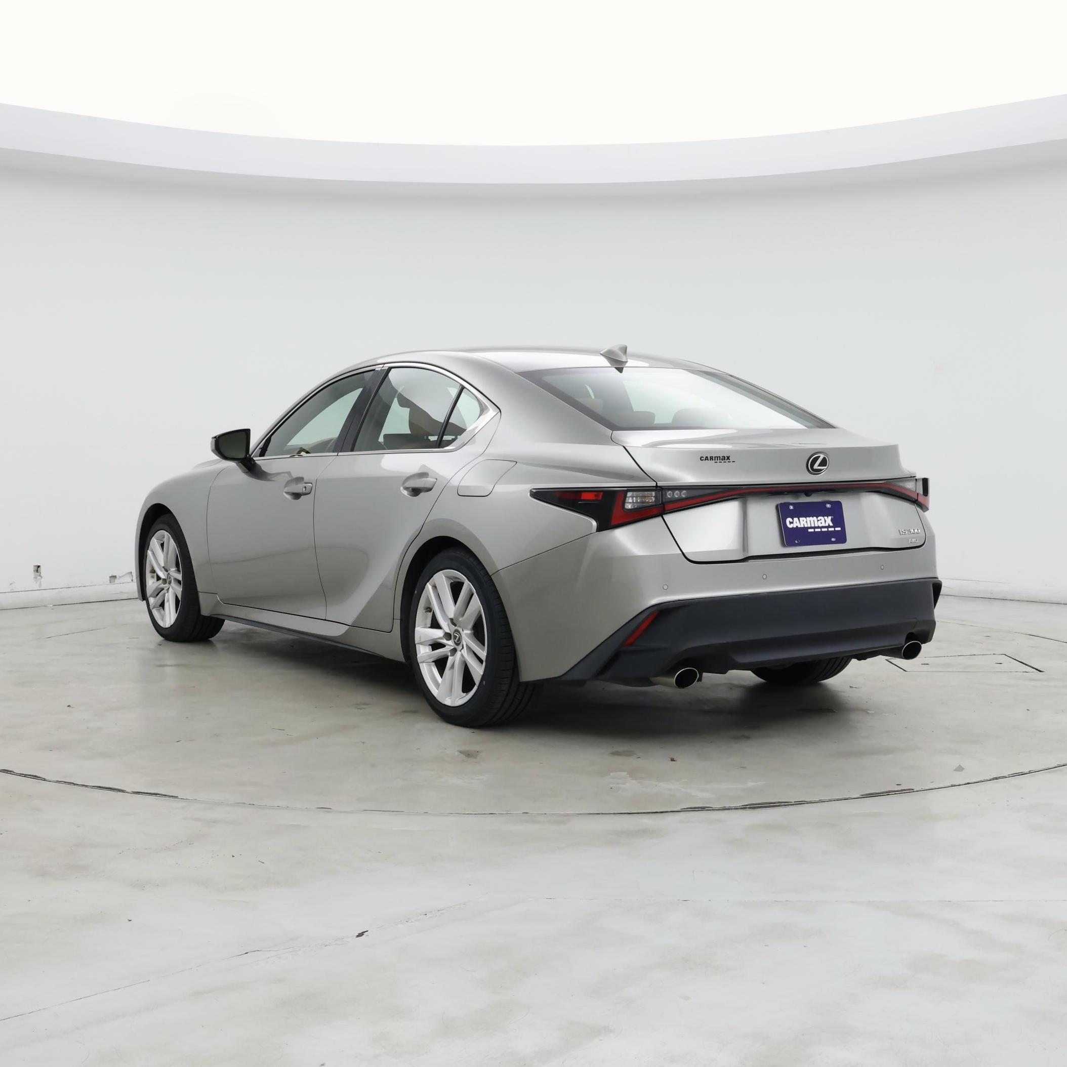 Thumbnail: 2021 Lexus IS - 2