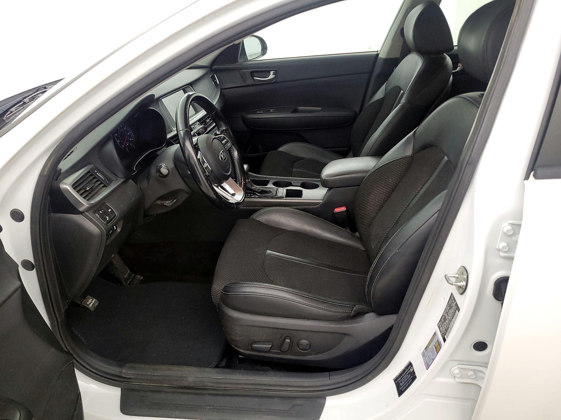 Thumbnail: 2019 Kia Optima - 11