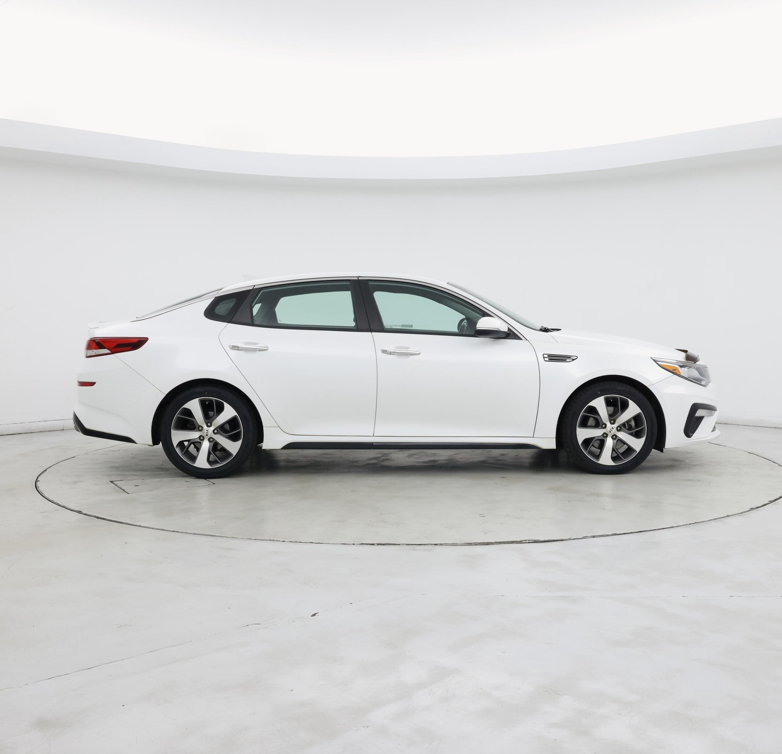 Thumbnail: 2019 Kia Optima - 7