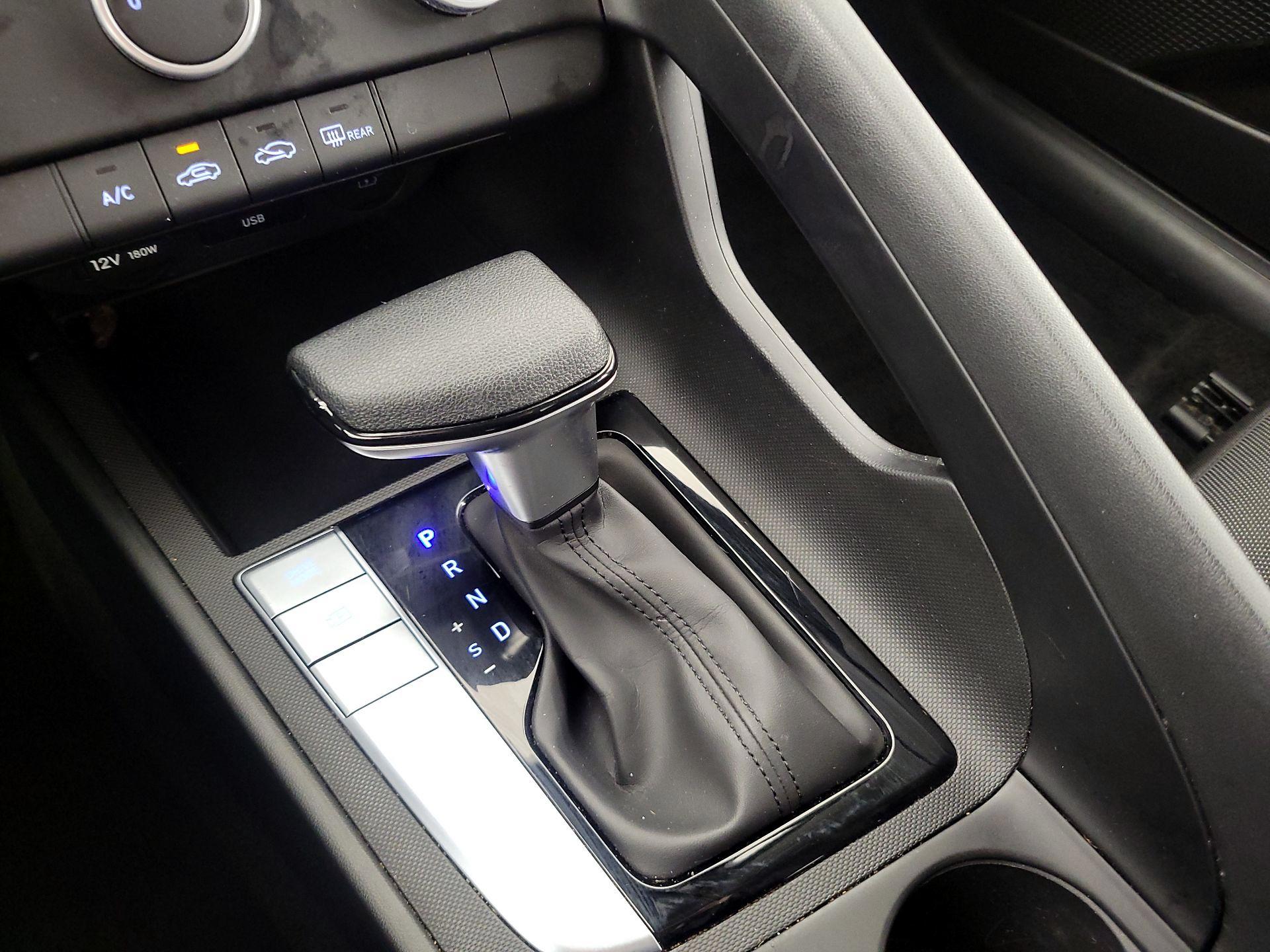 Thumbnail: 2024 Hyundai Elantra - 17