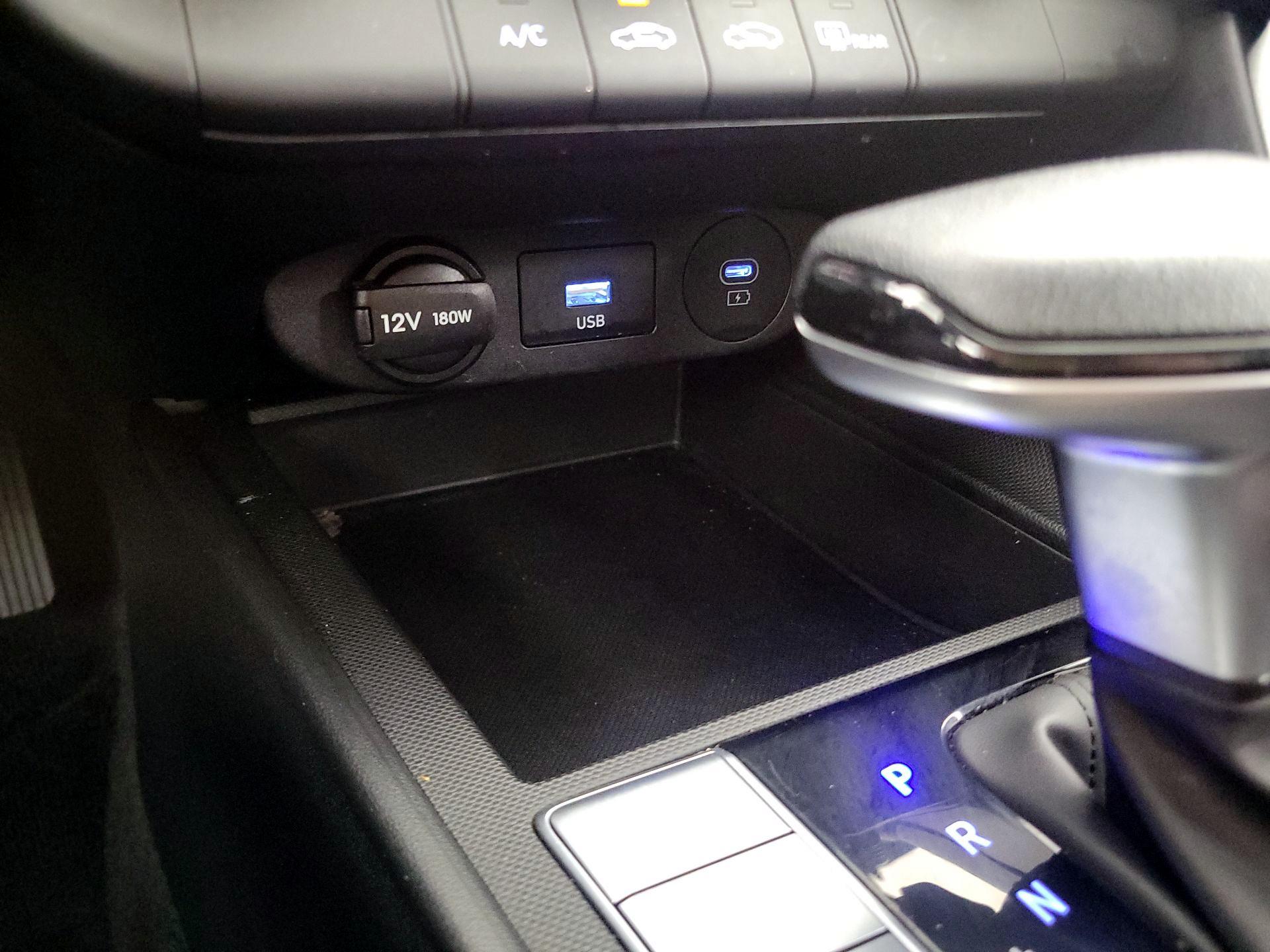 Thumbnail: 2024 Hyundai Elantra - 18