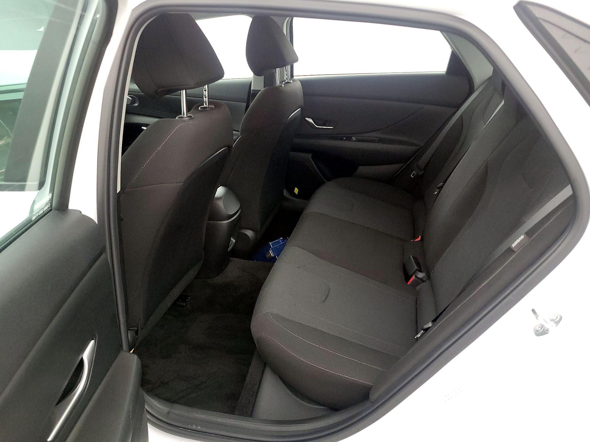 Thumbnail: 2024 Hyundai Elantra - 19