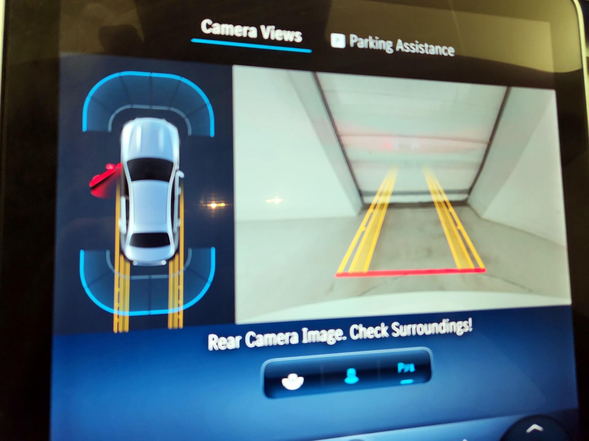 Thumbnail: 2023 Mercedes-Benz C-Class - 15