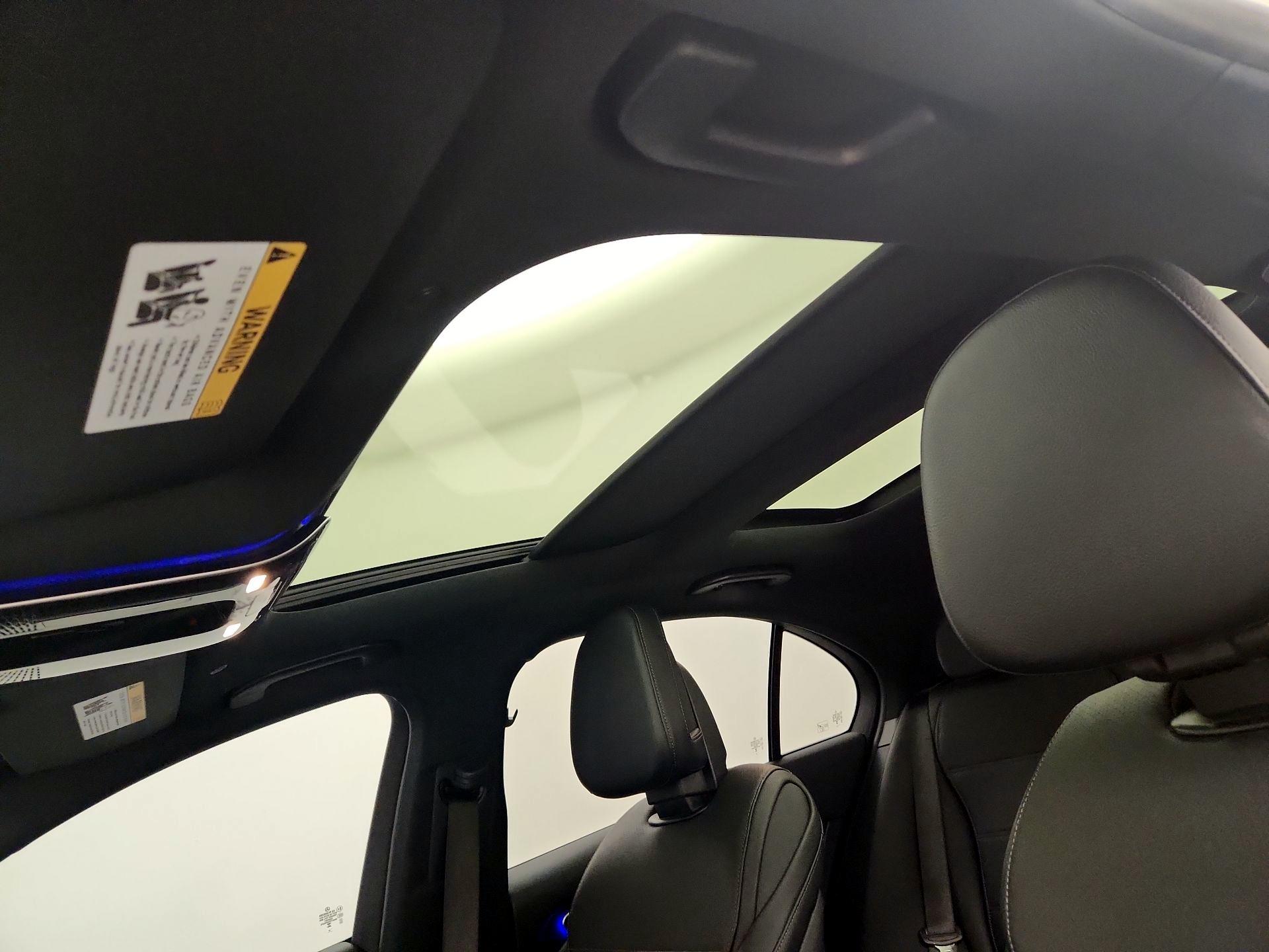 Thumbnail: 2023 Mercedes-Benz C-Class - 20