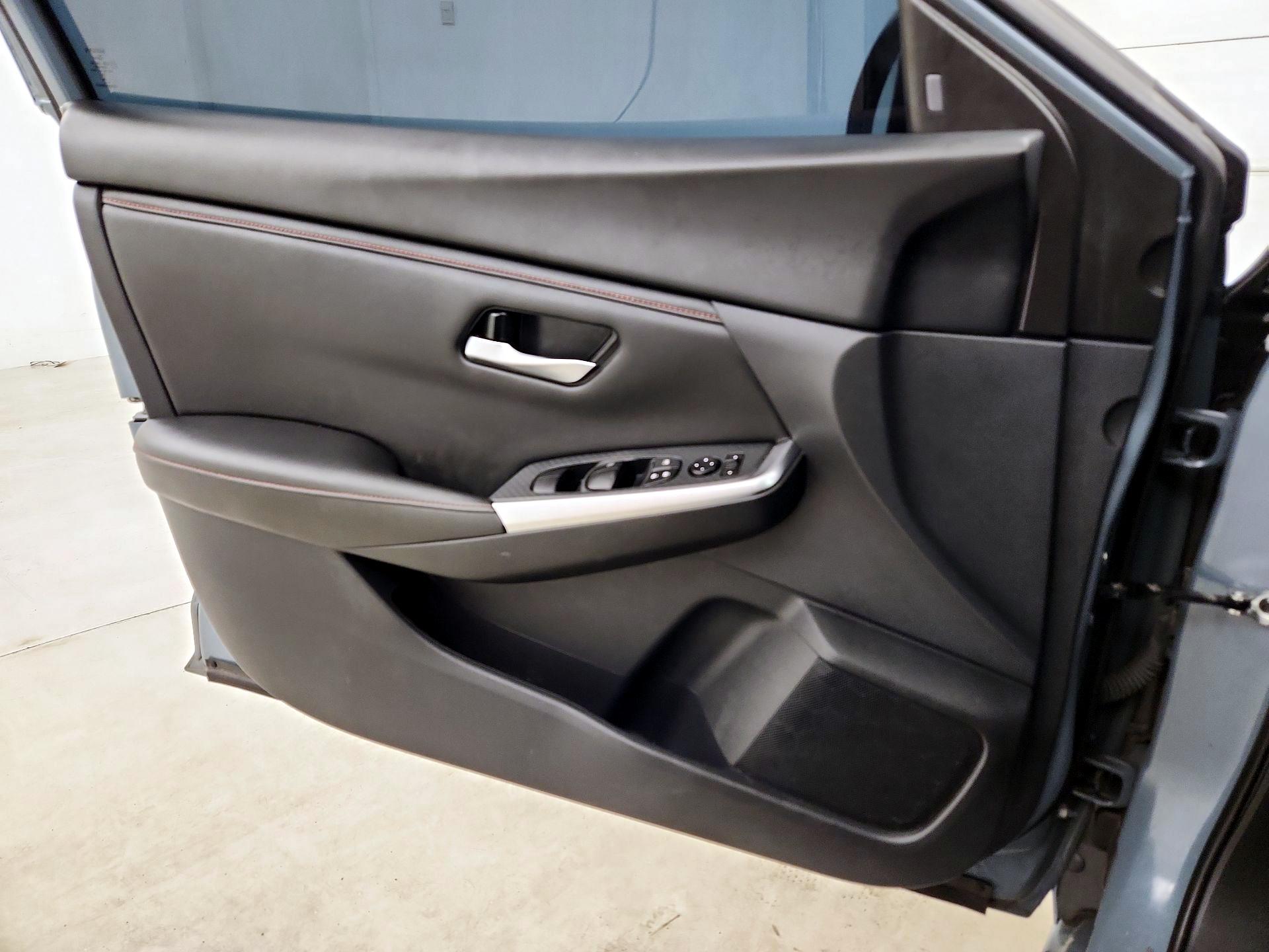 Thumbnail: 2024 Nissan Sentra - 10