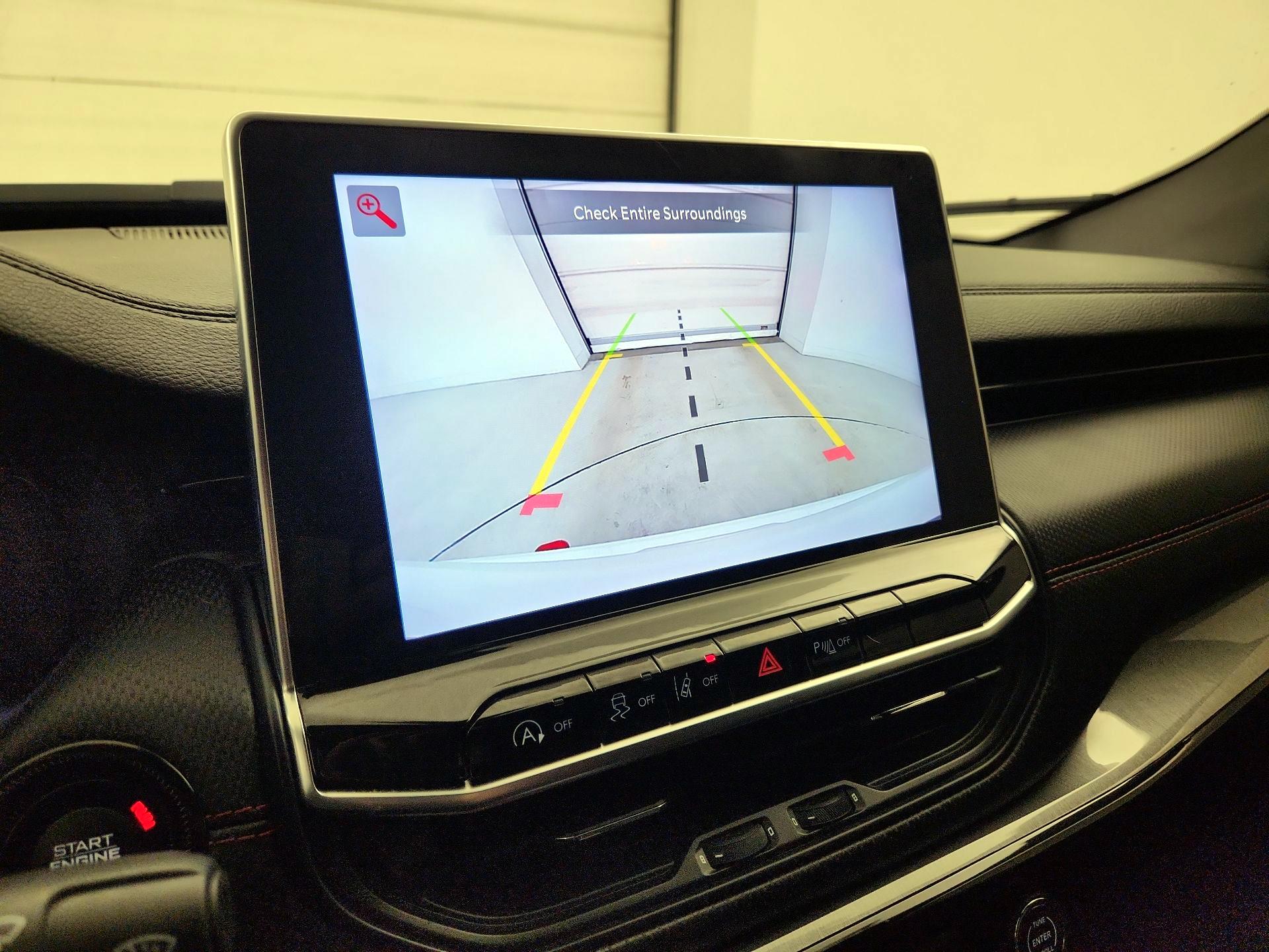 Thumbnail: 2023 Jeep Compass - 15