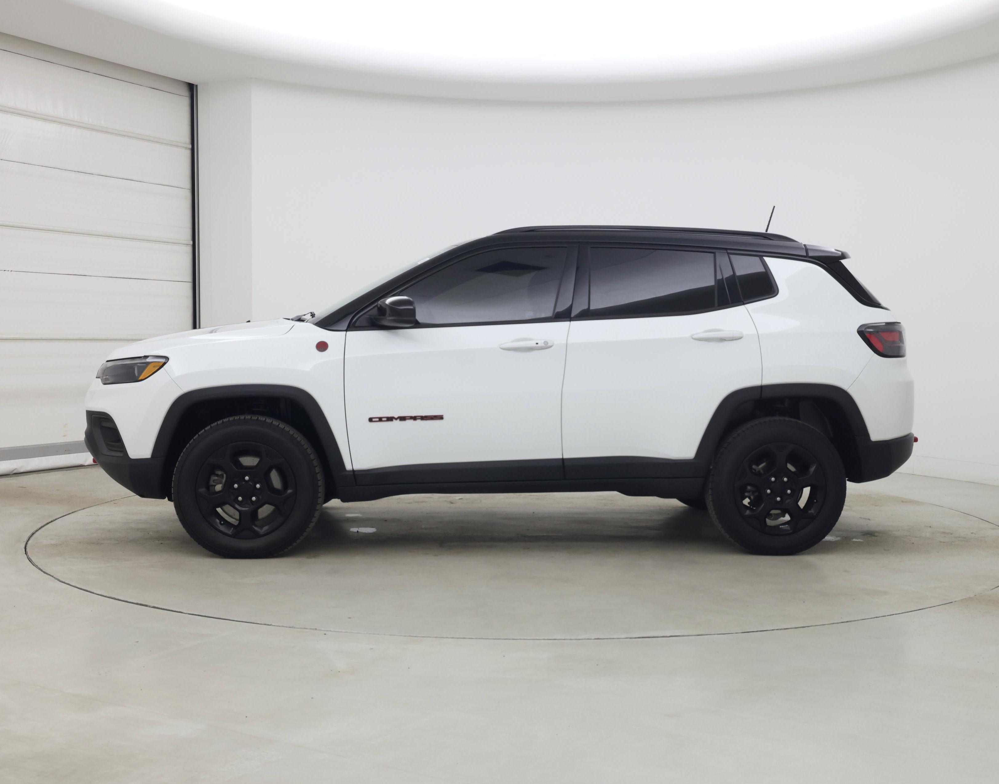 Thumbnail: 2023 Jeep Compass - 3