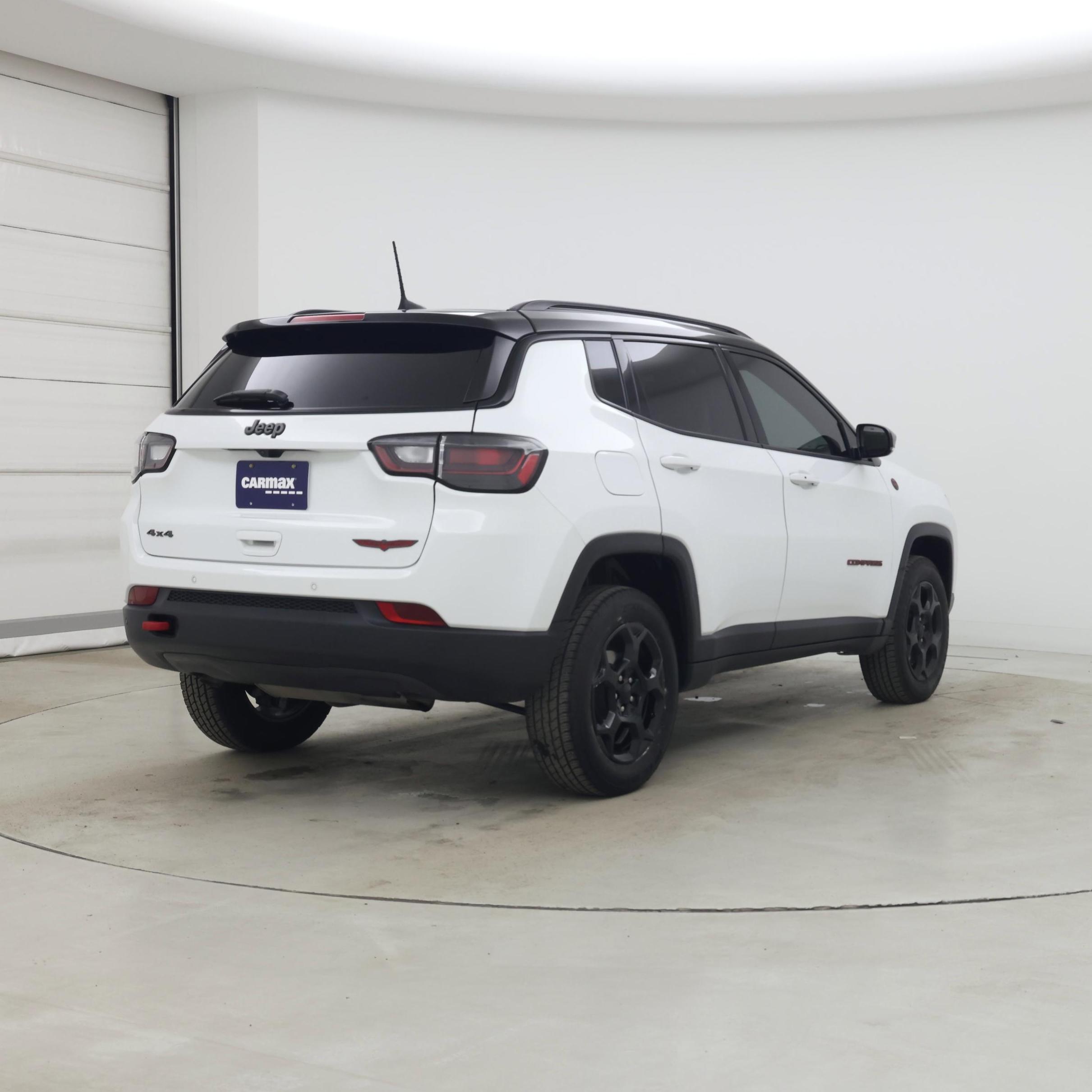 Thumbnail: 2023 Jeep Compass - 8
