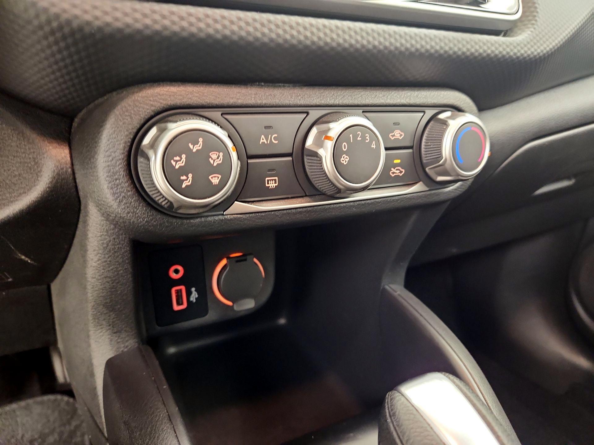 Thumbnail: 2023 Nissan Kicks - 16