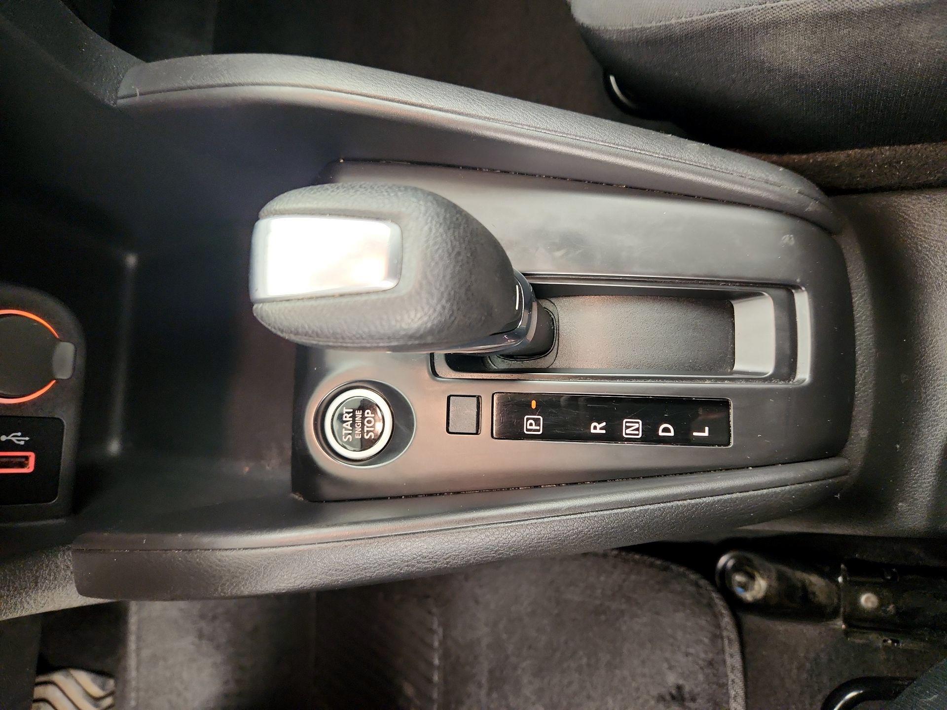 Thumbnail: 2023 Nissan Kicks - 17