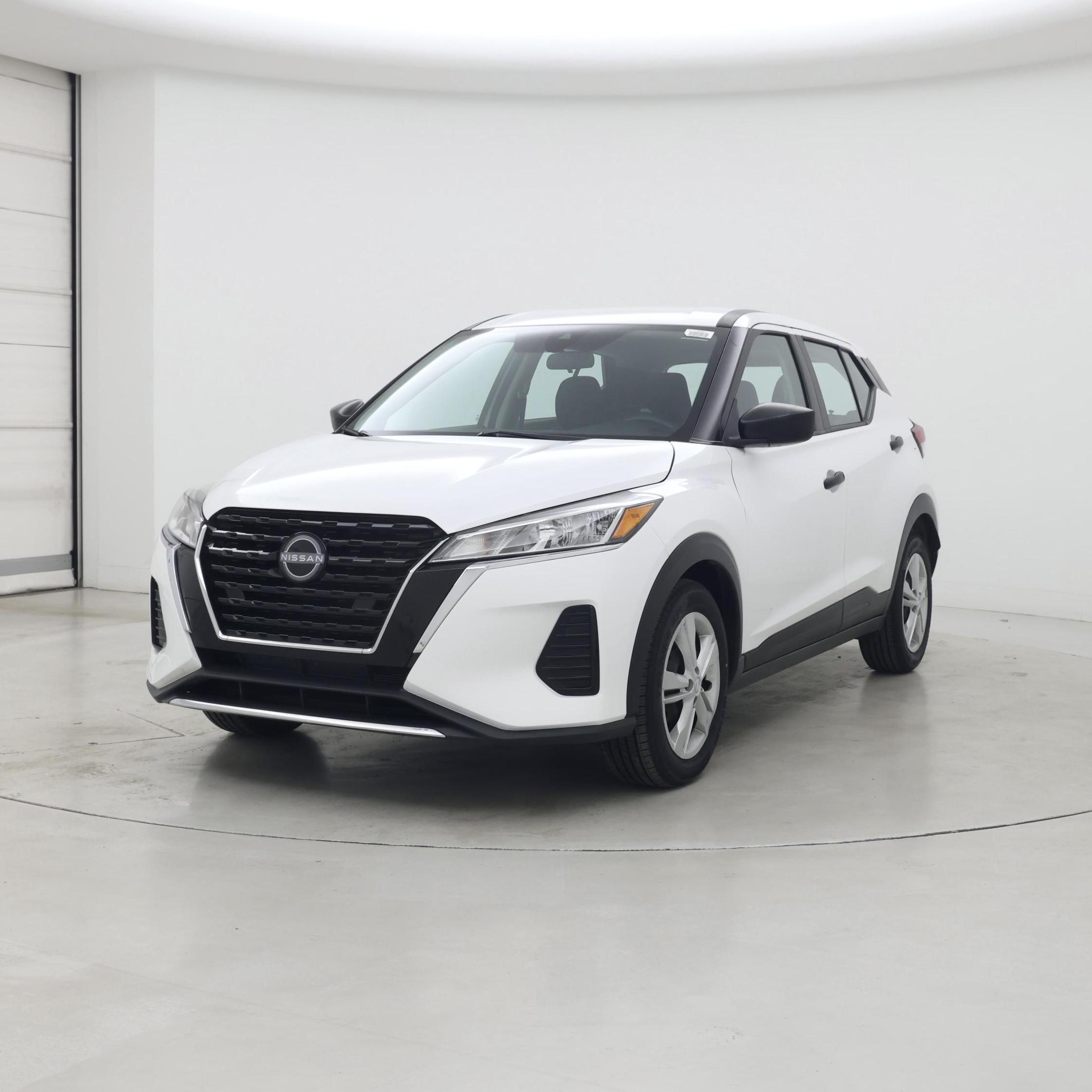 Thumbnail: 2023 Nissan Kicks - 4