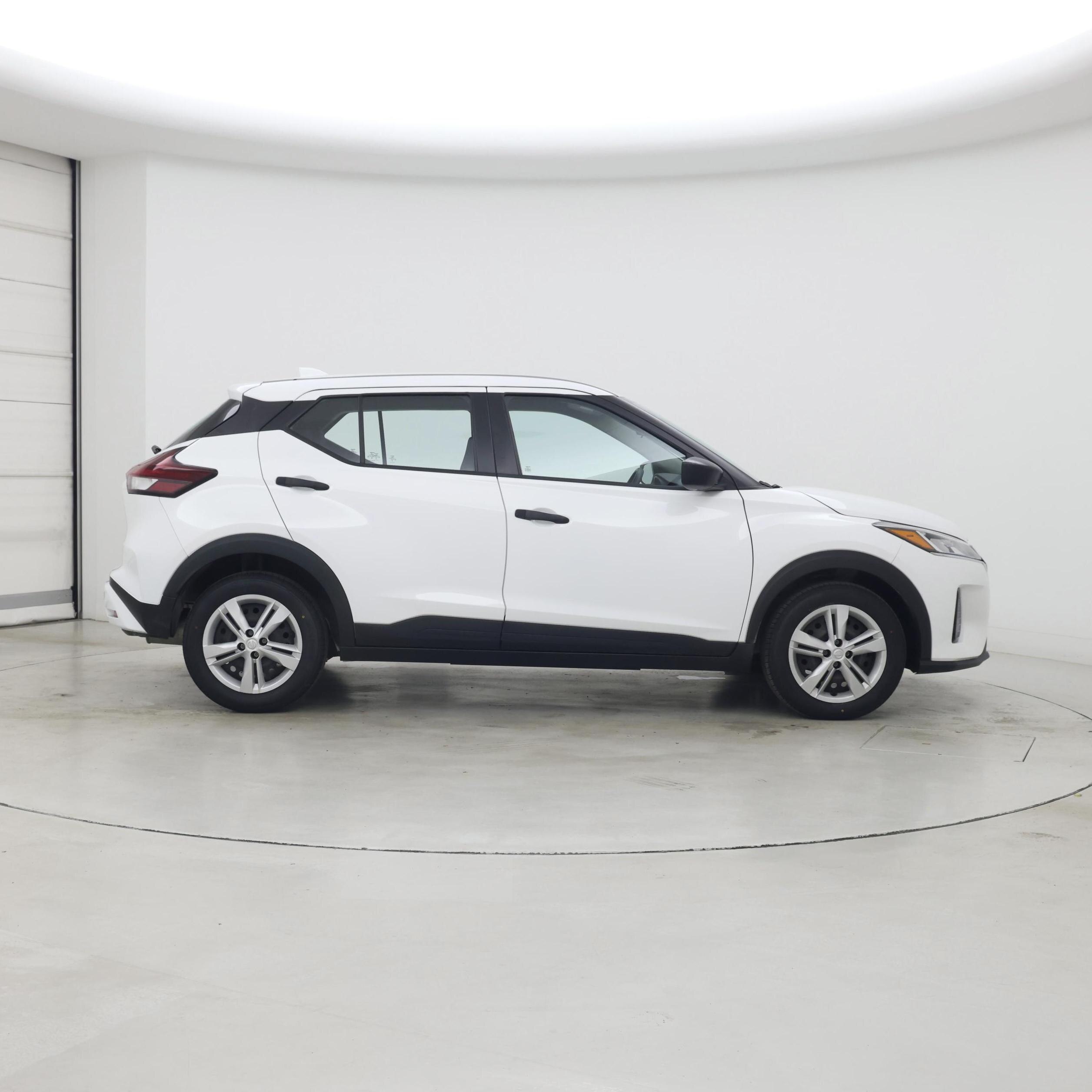 Thumbnail: 2023 Nissan Kicks - 7