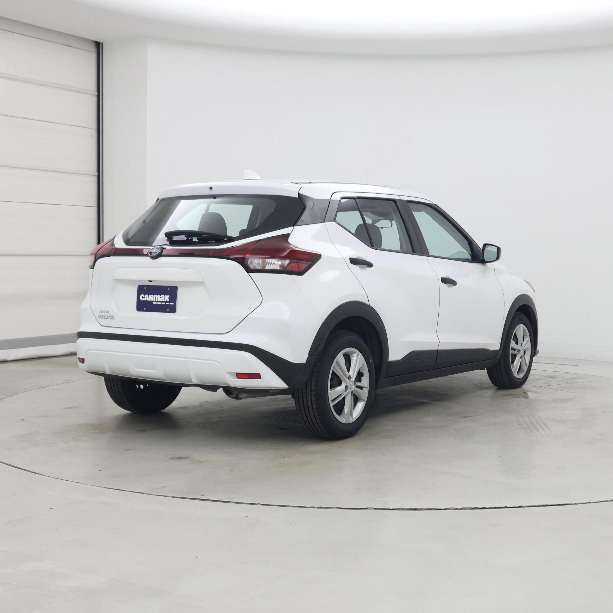 Thumbnail: 2023 Nissan Kicks - 8