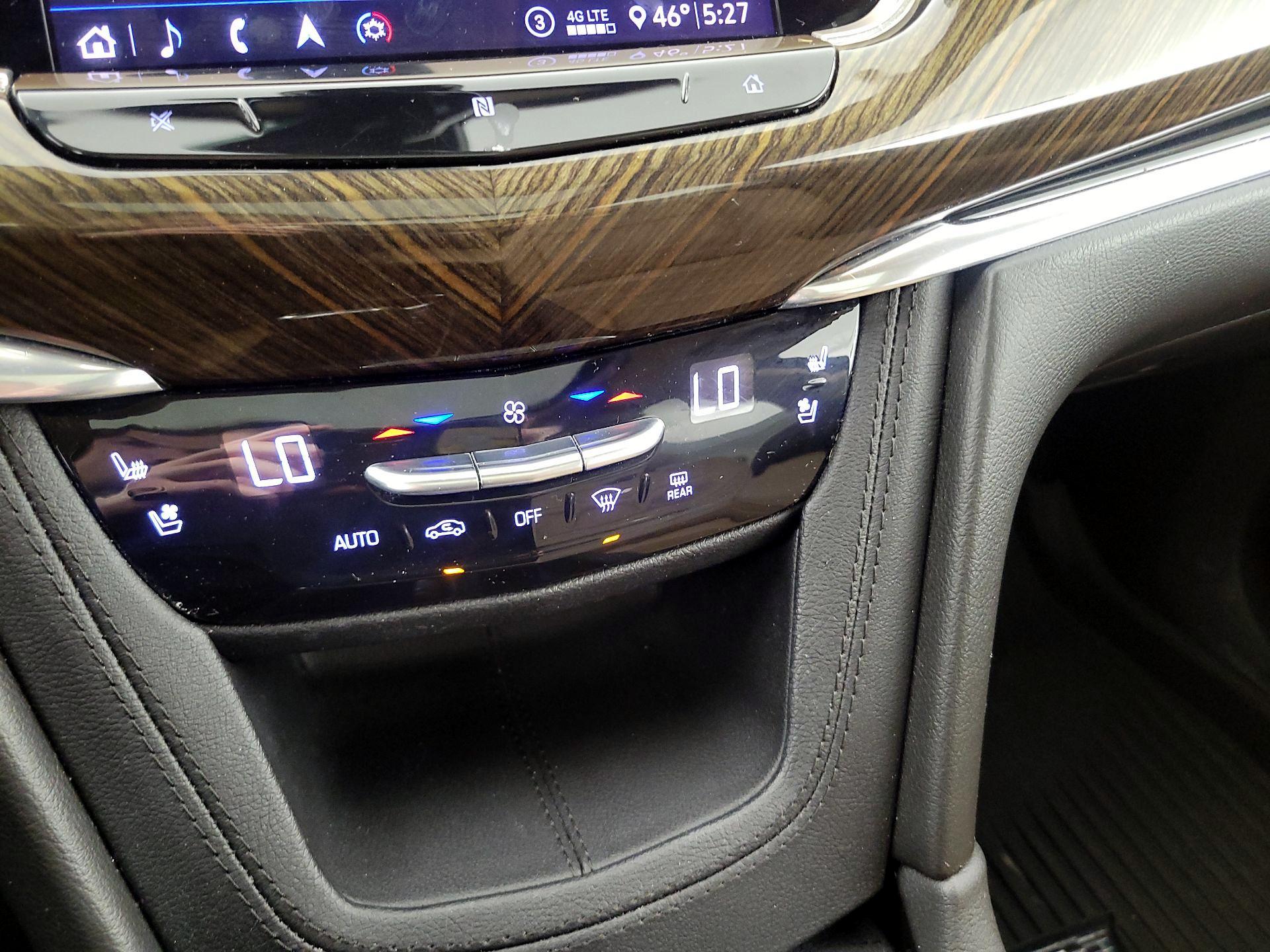 Thumbnail: 2020 Cadillac XT6 - 17