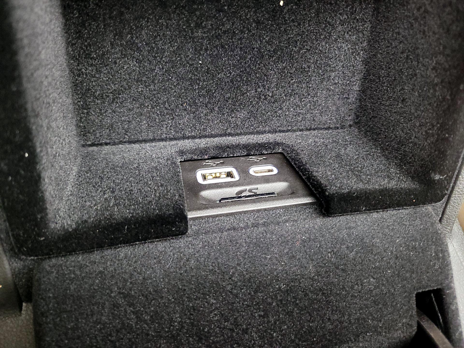 Thumbnail: 2020 Cadillac XT6 - 19