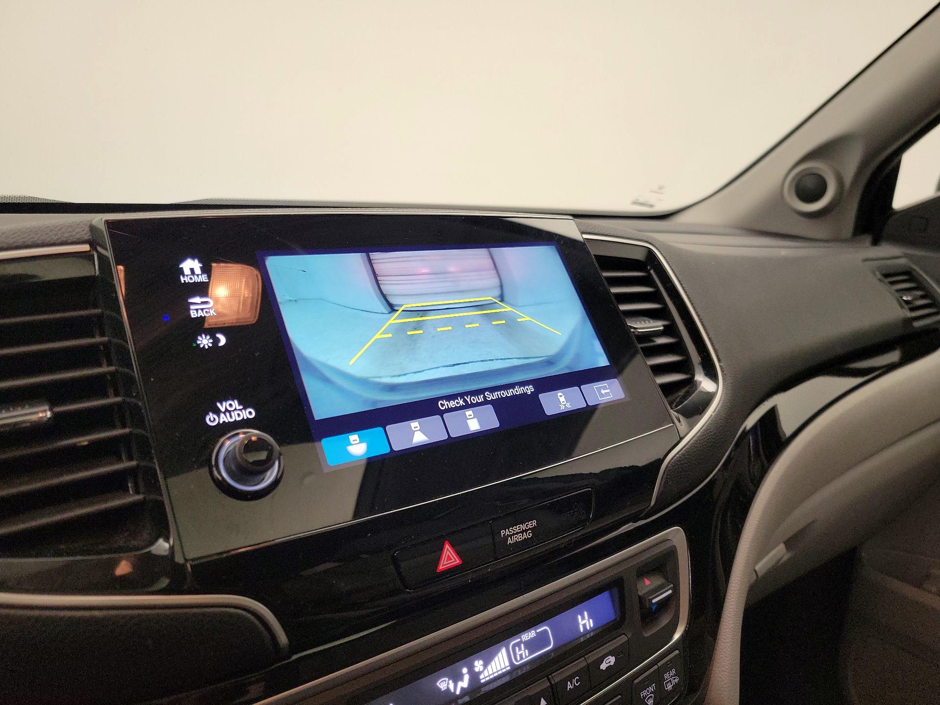 Thumbnail: 2019 Honda Pilot - 12