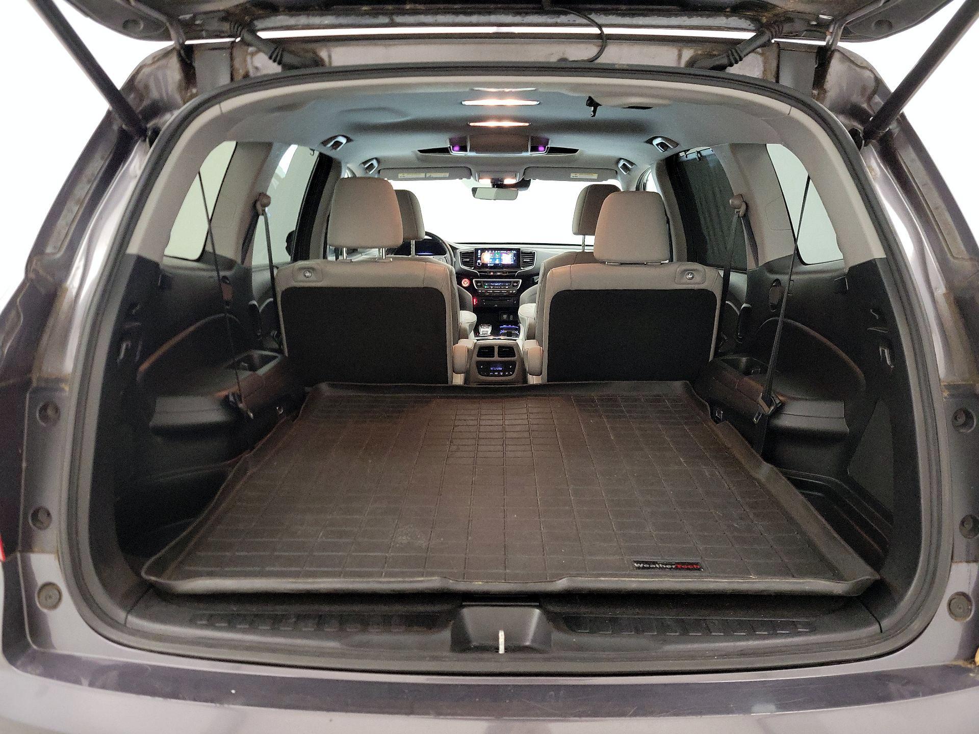 Thumbnail: 2019 Honda Pilot - 19