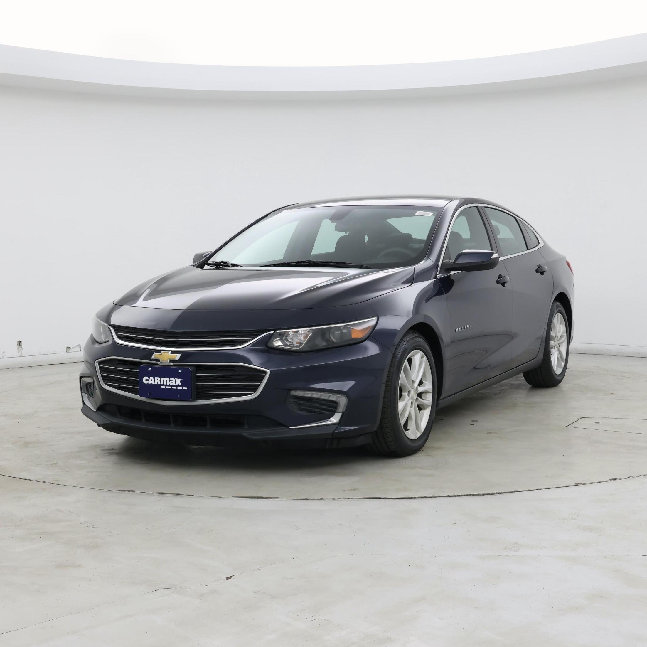 Thumbnail: 2016 Chevrolet Malibu - 4