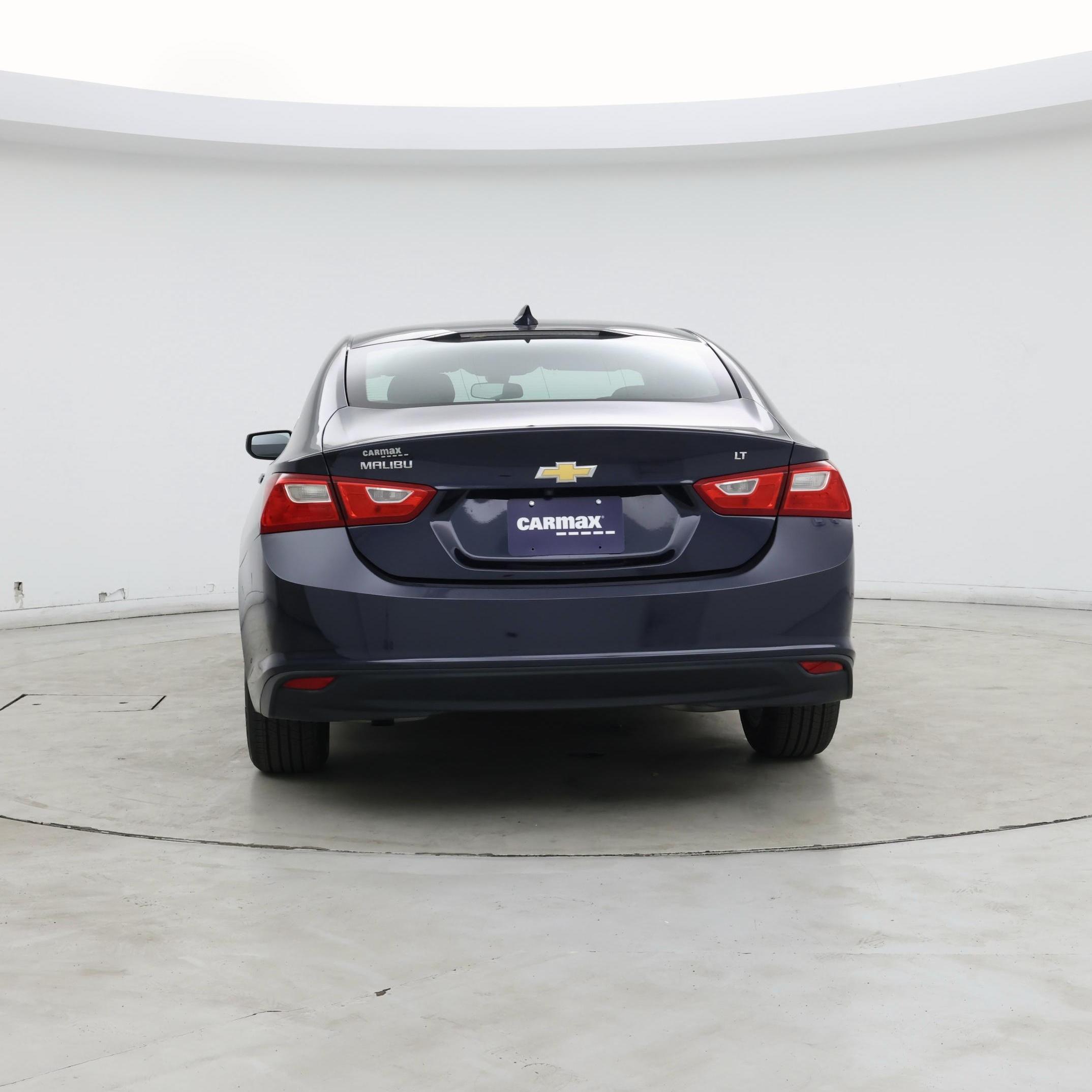 Thumbnail: 2016 Chevrolet Malibu - 6