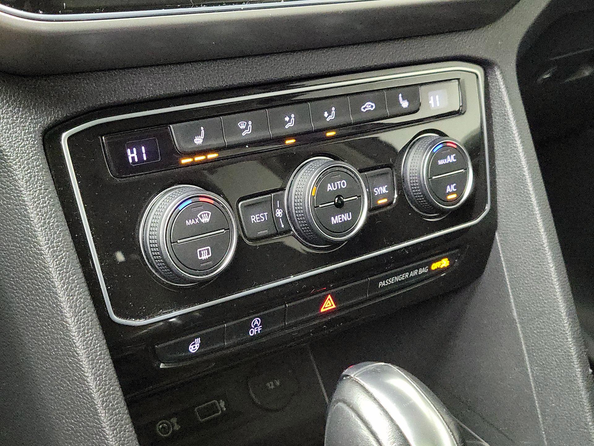 Thumbnail: 2019 Volkswagen Atlas - 16