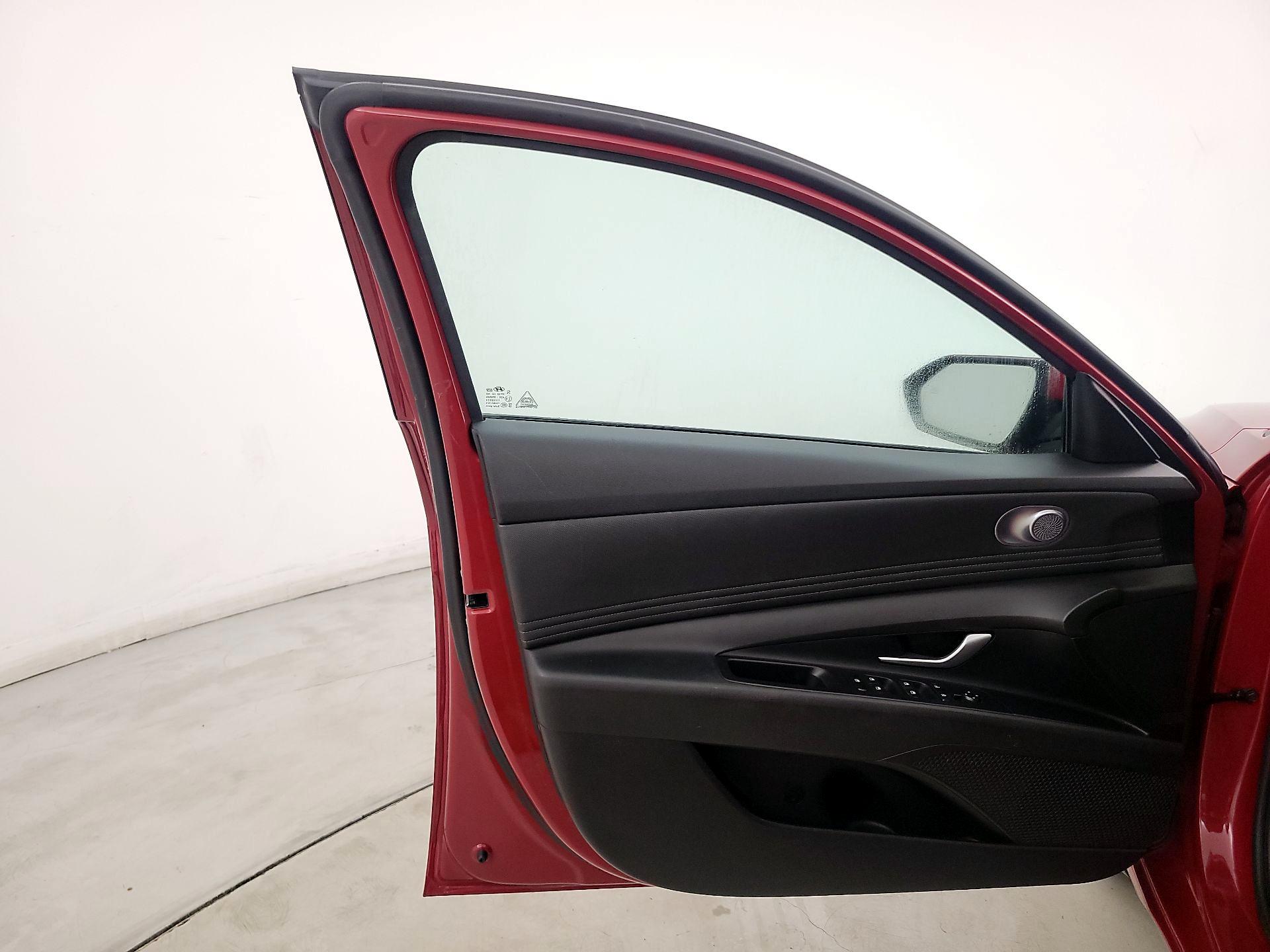 Thumbnail: 2023 Hyundai Elantra - 12