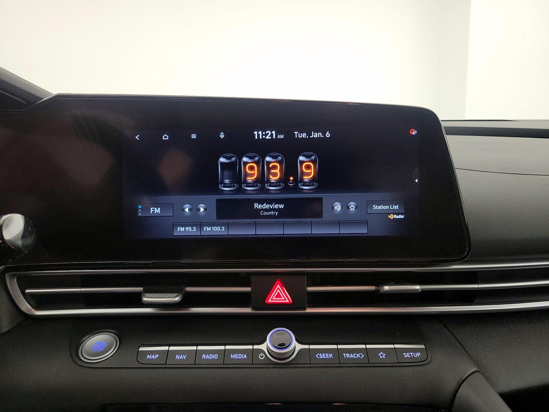 Thumbnail: 2023 Hyundai Elantra - 16