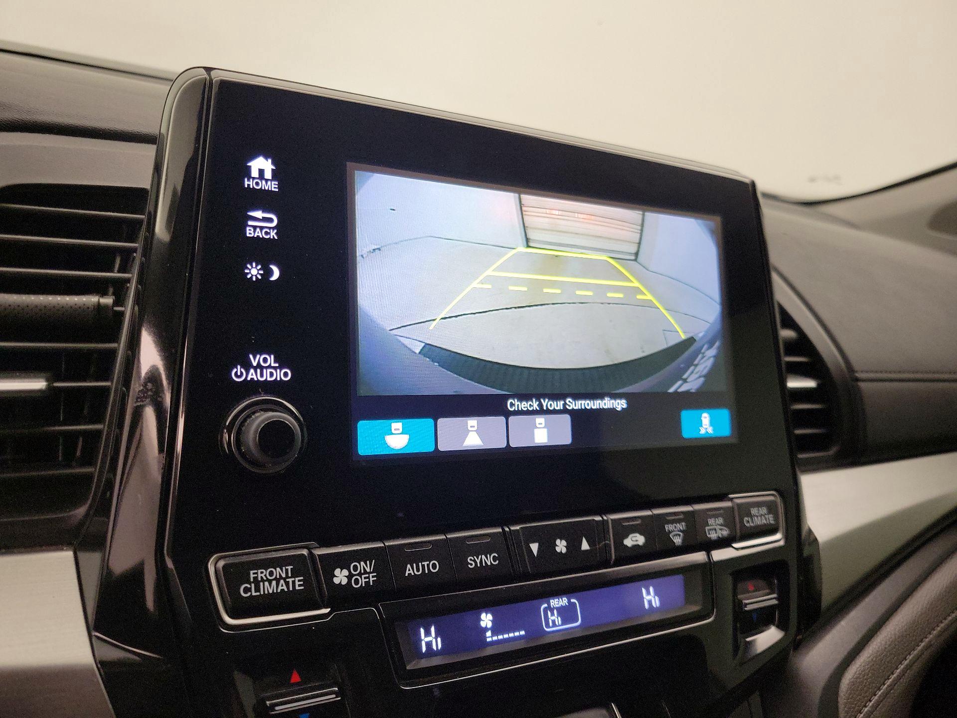 Thumbnail: 2018 Honda Odyssey - 14