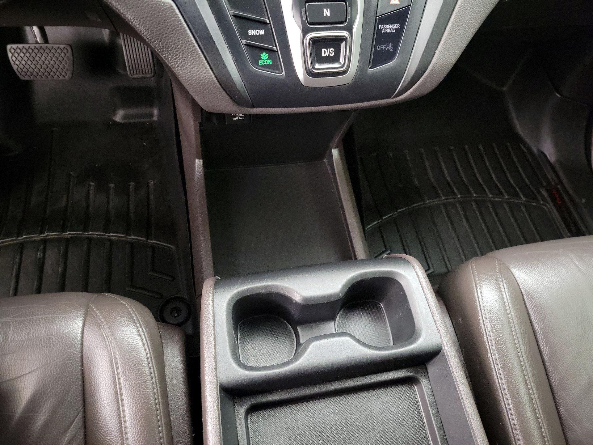 Thumbnail: 2018 Honda Odyssey - 17