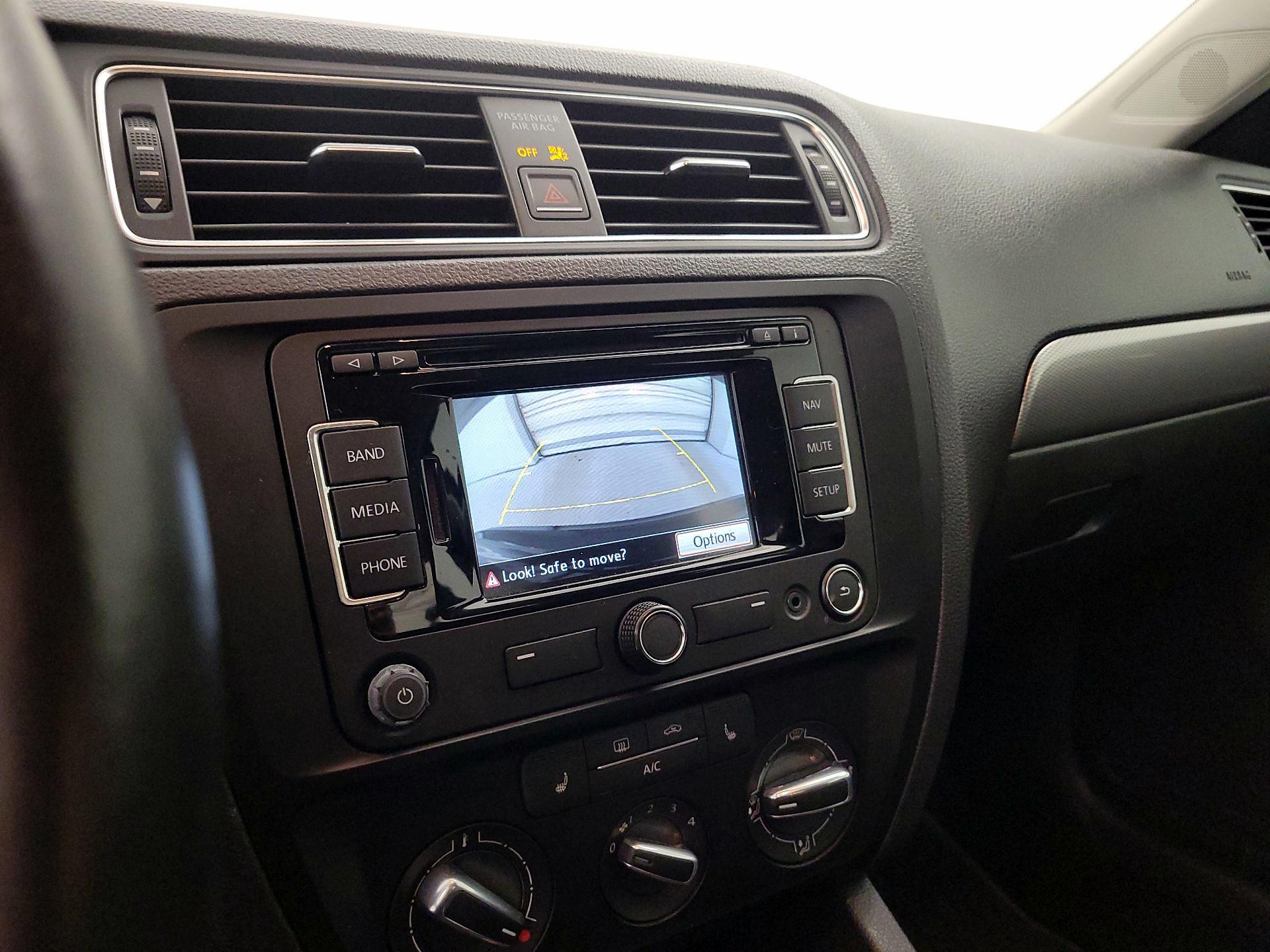 Thumbnail: 2015 Volkswagen Jetta - 14