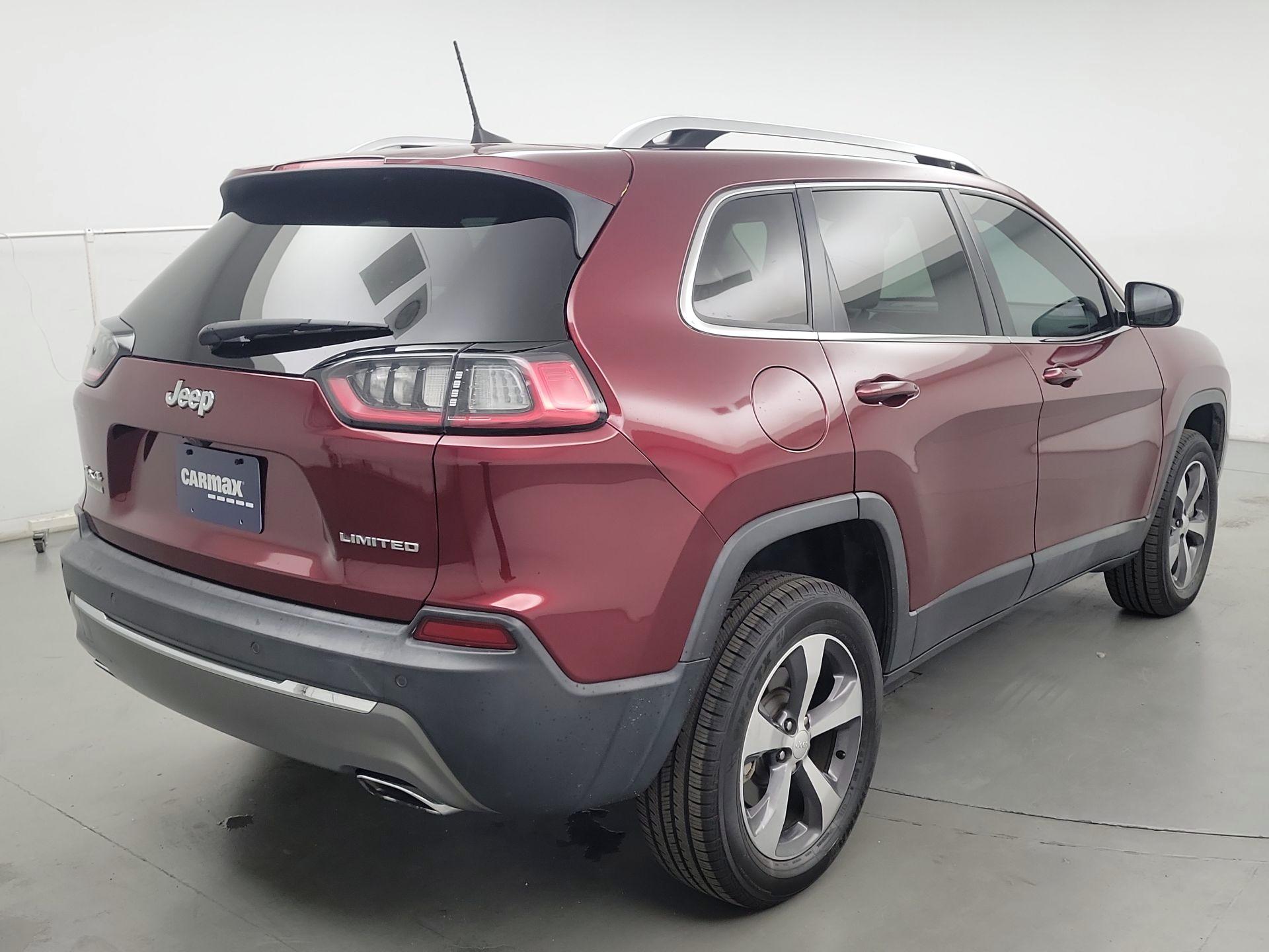 Thumbnail: 2019 Jeep Cherokee - 5