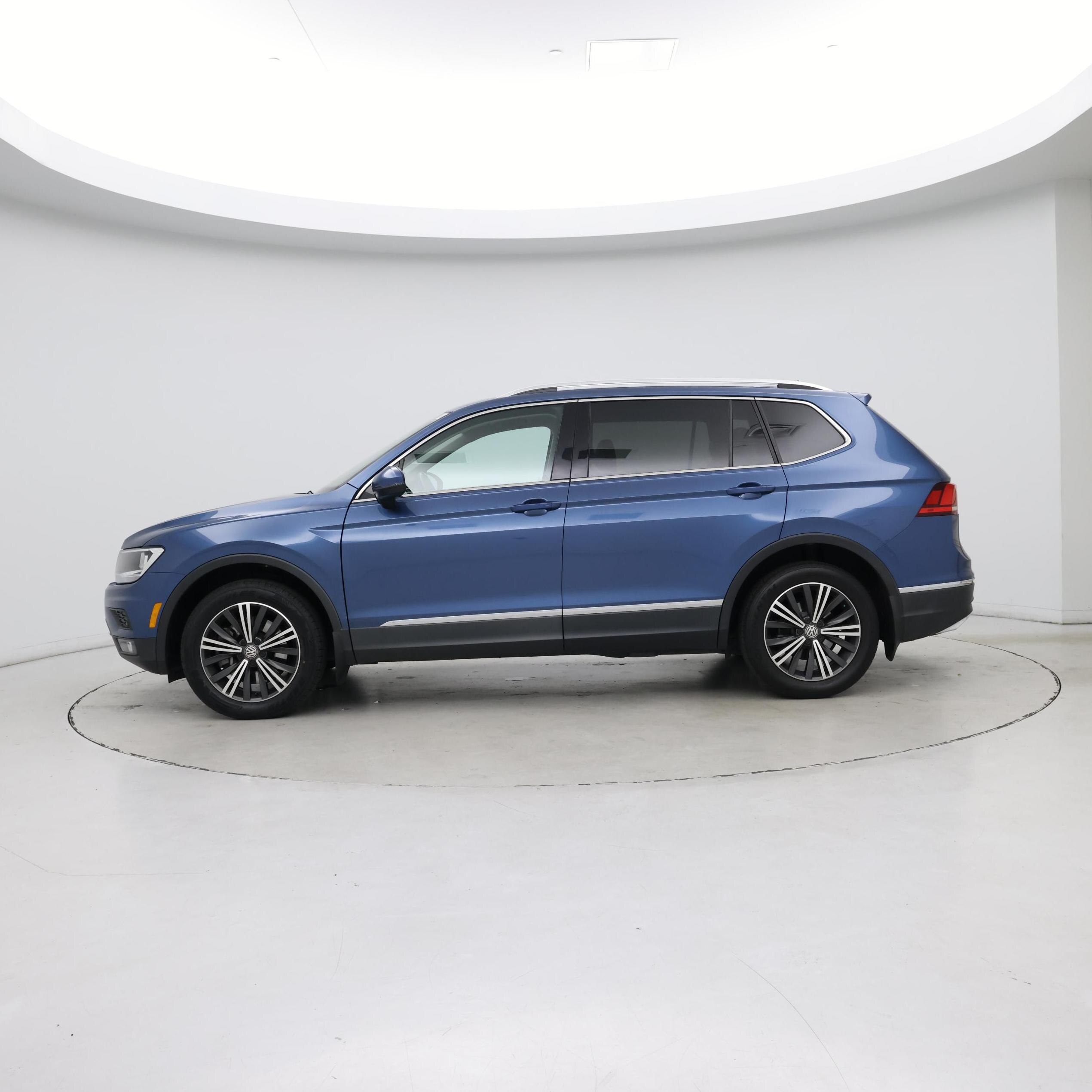 Thumbnail: 2019 Volkswagen Tiguan - 3