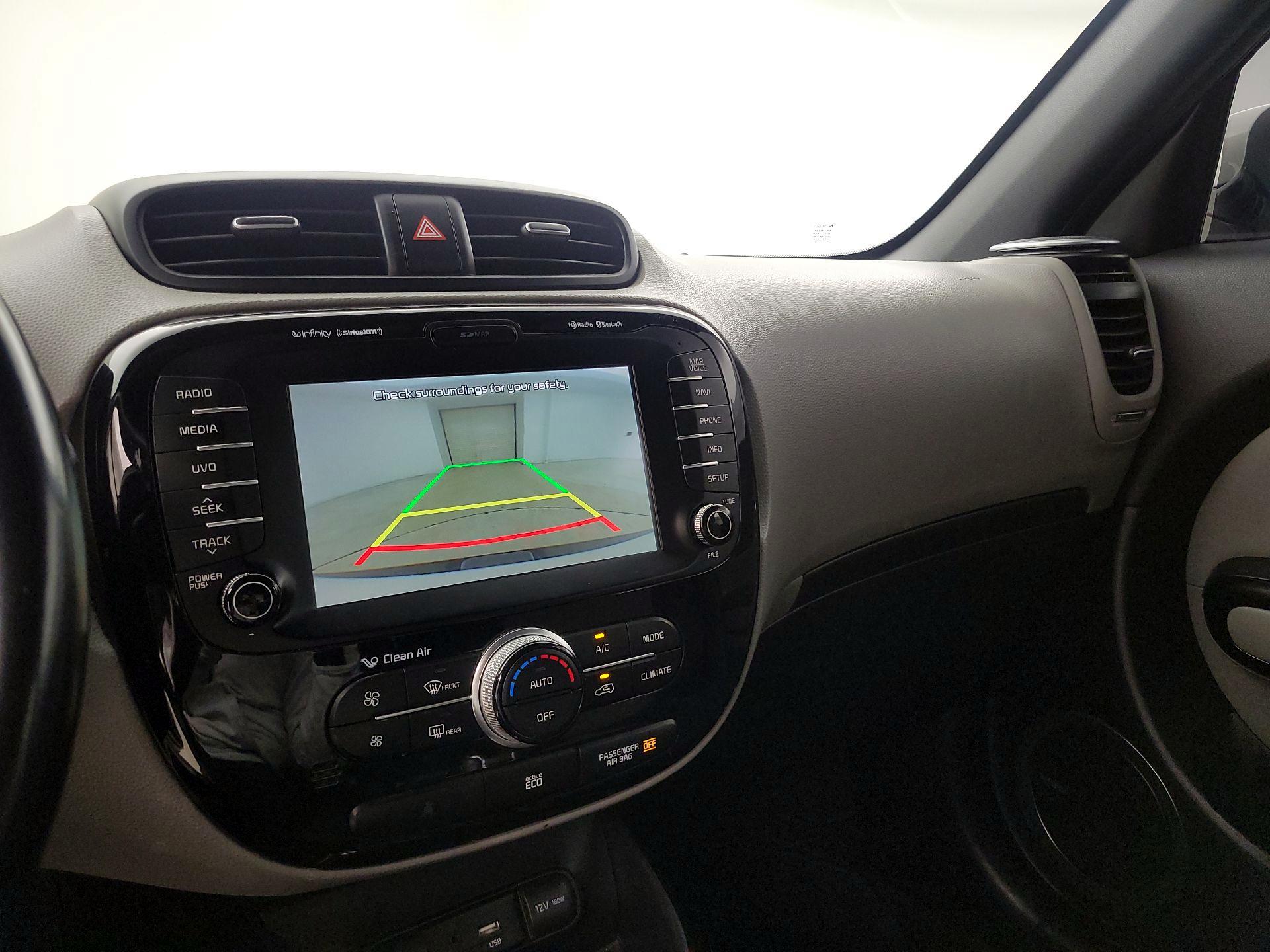 Thumbnail: 2016 Kia Soul - 15