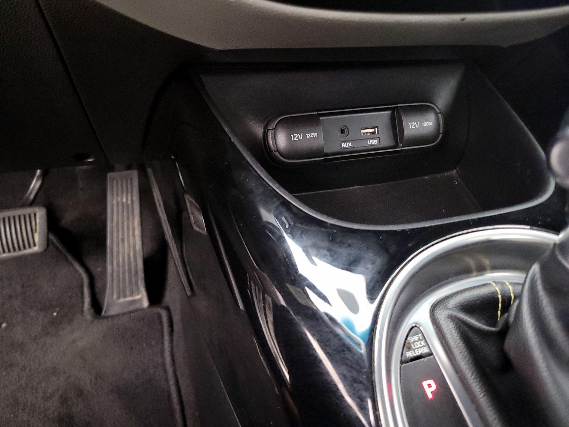 Thumbnail: 2016 Kia Soul - 19