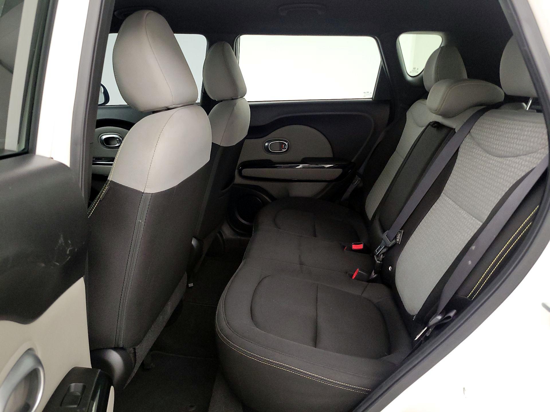 Thumbnail: 2016 Kia Soul - 20